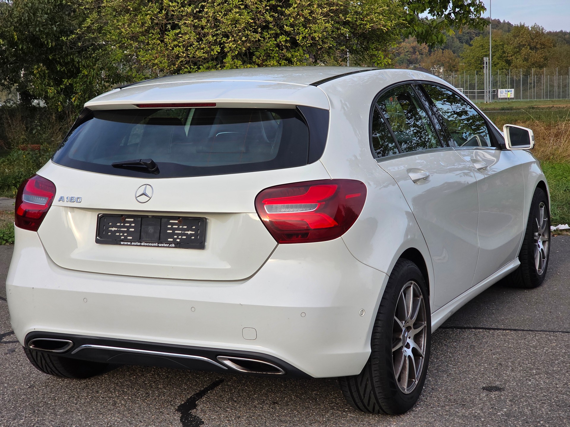 MERCEDES-BENZ A 180 Urban 7G-DCT (Hagelschaden)-image-3
