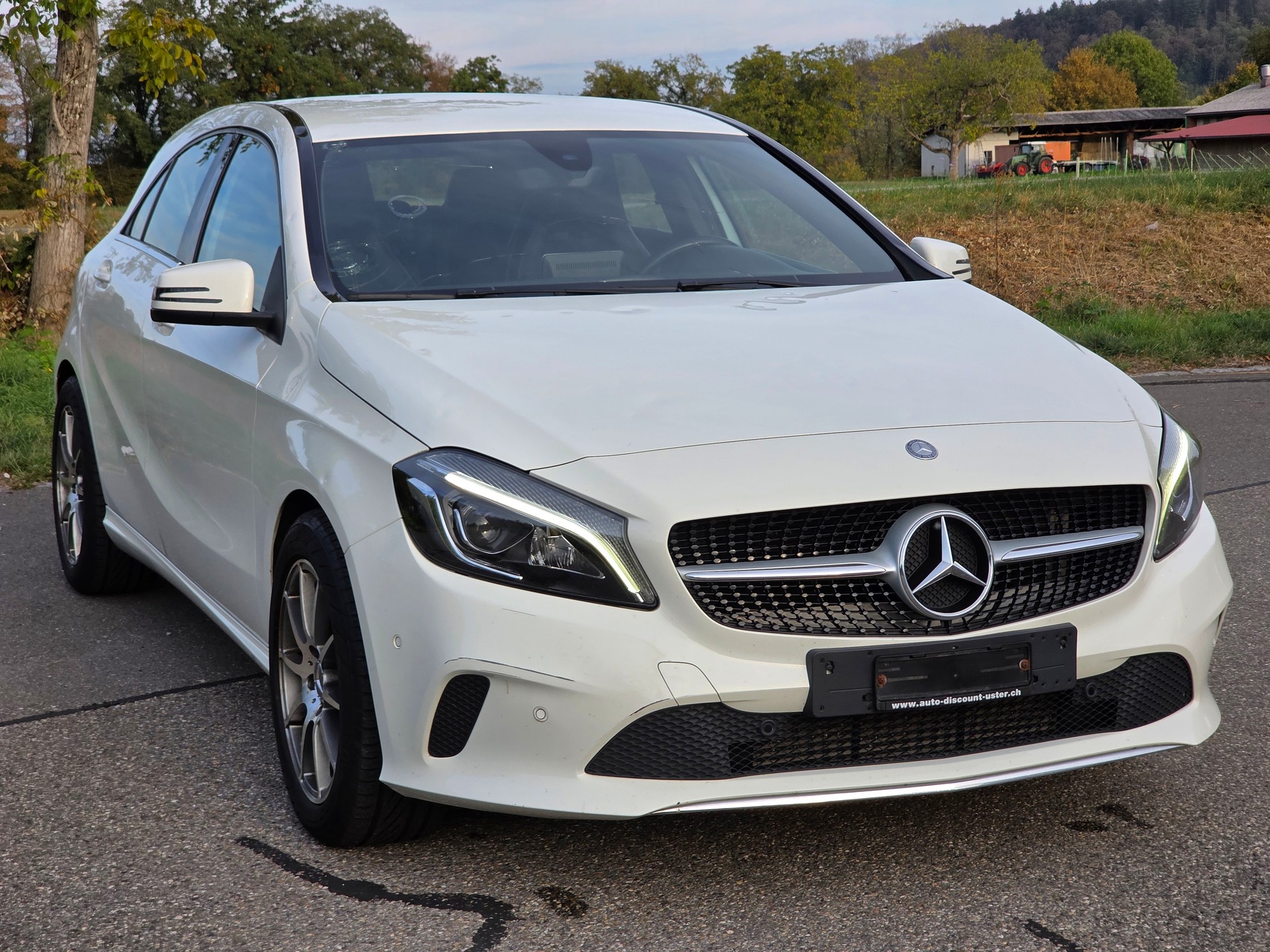 MERCEDES-BENZ A 180 Urban 7G-DCT (Hagelschaden)-image-2