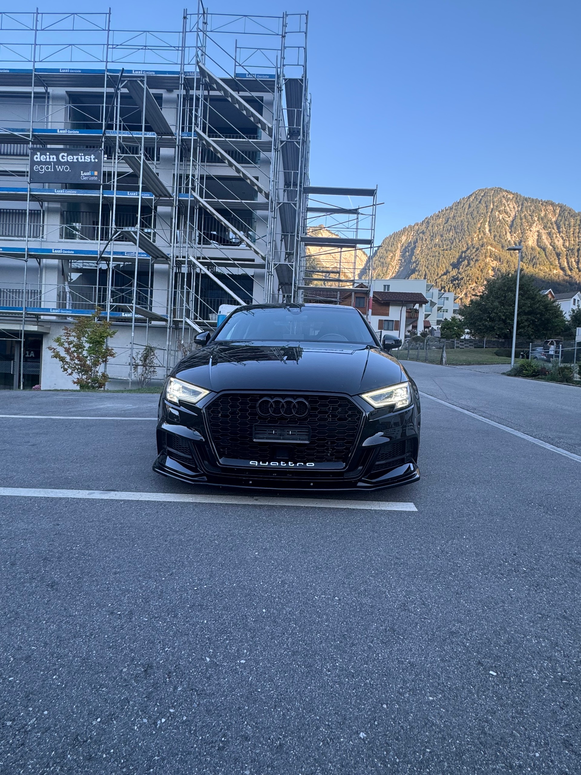 AUDI 2.0 T FSI quattro S-Tronic-image-0