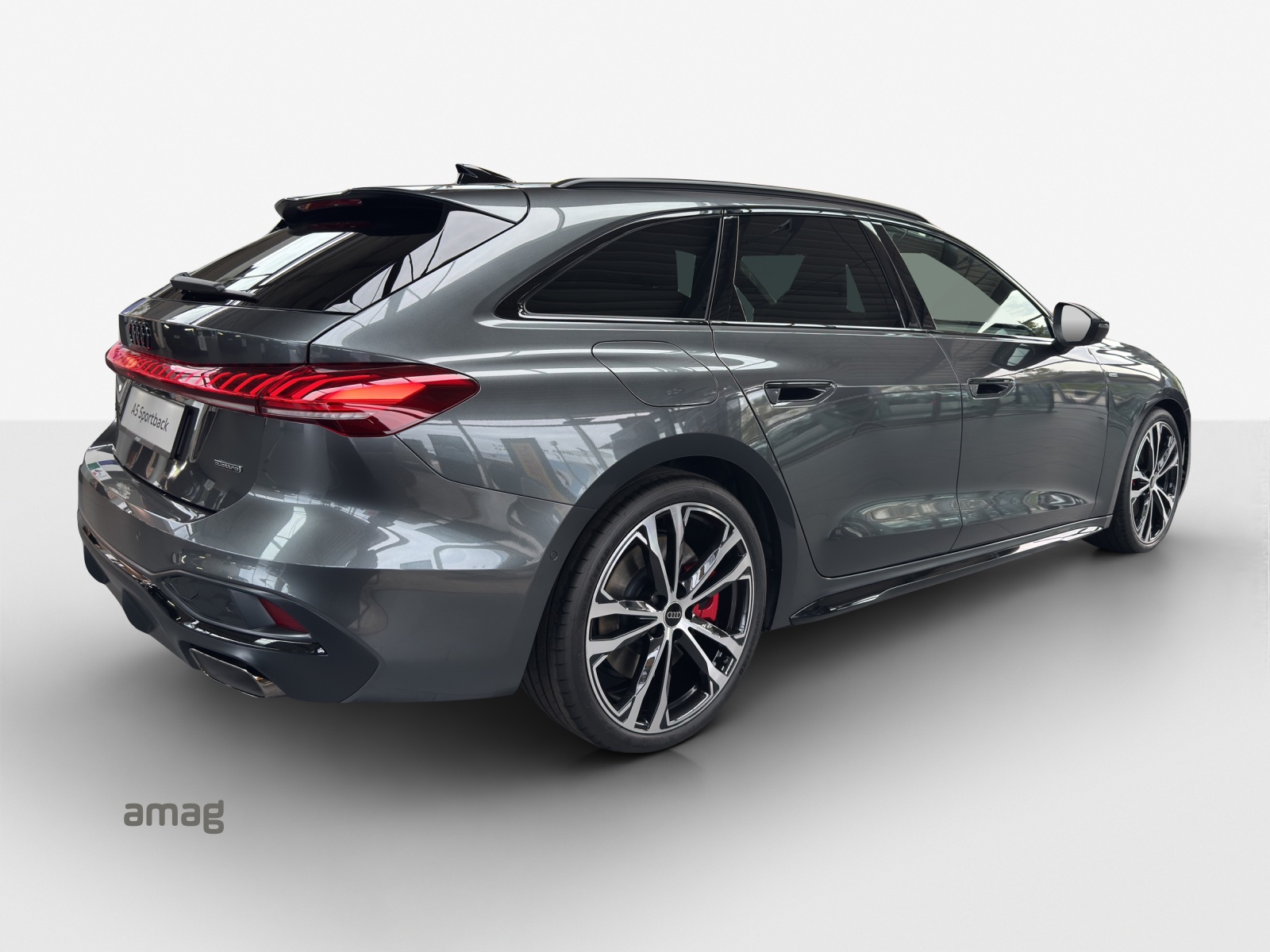 AUDI A5 Avant e-hybrid quattro 270 kW S tronic-image-4
