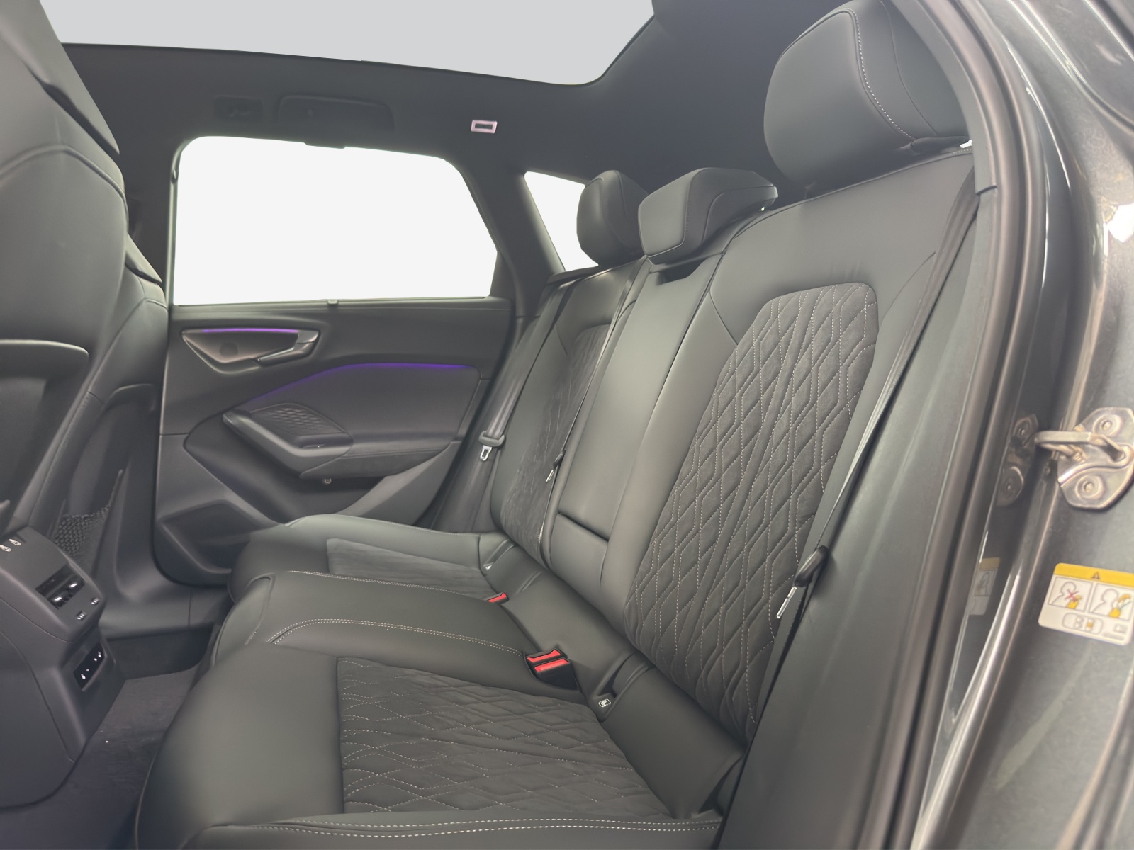 AUDI A5 Avant e-hybrid quattro 270 kW S tronic-image-14
