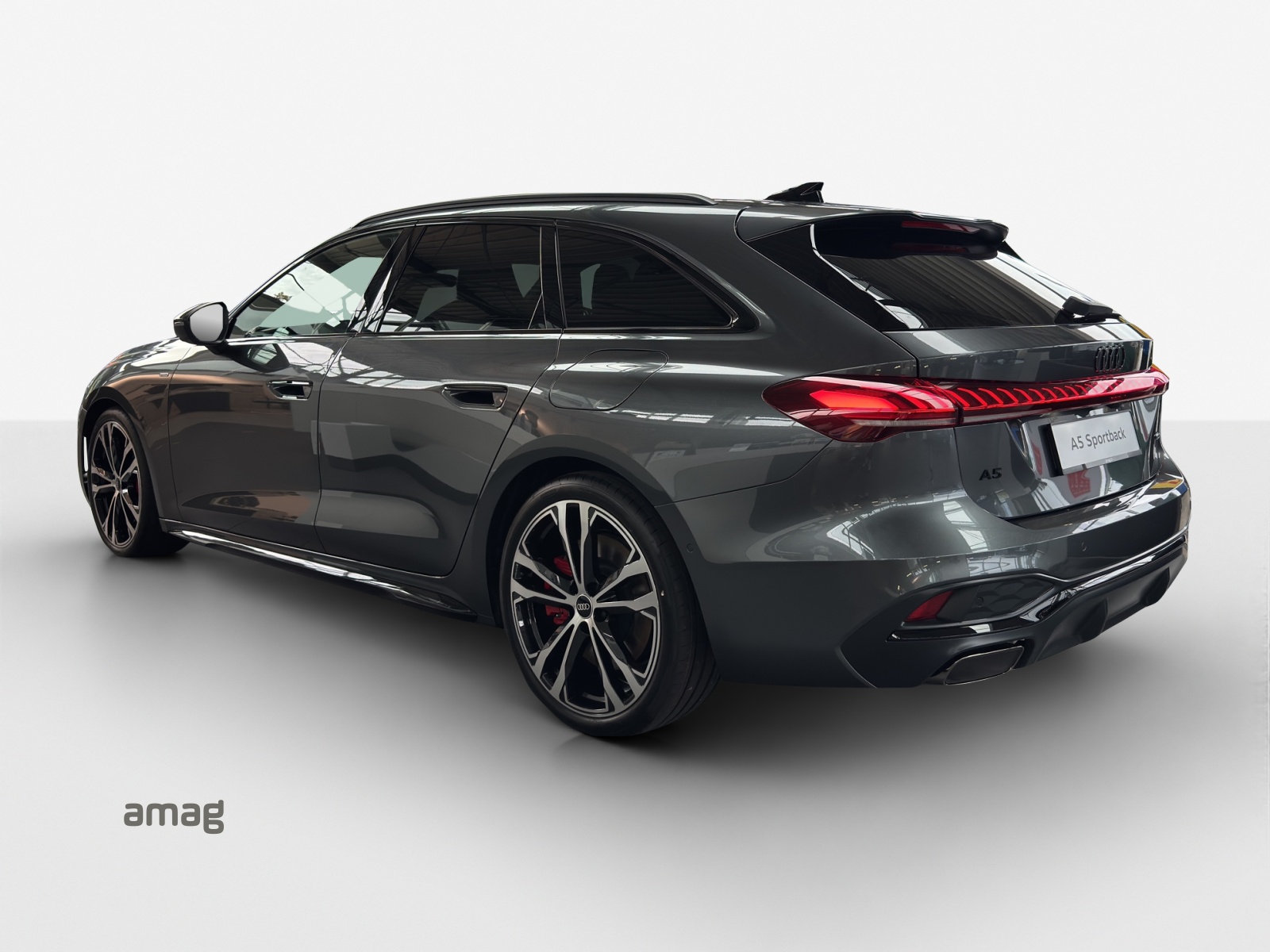 AUDI A5 Avant e-hybrid quattro 270 kW S tronic-image-1