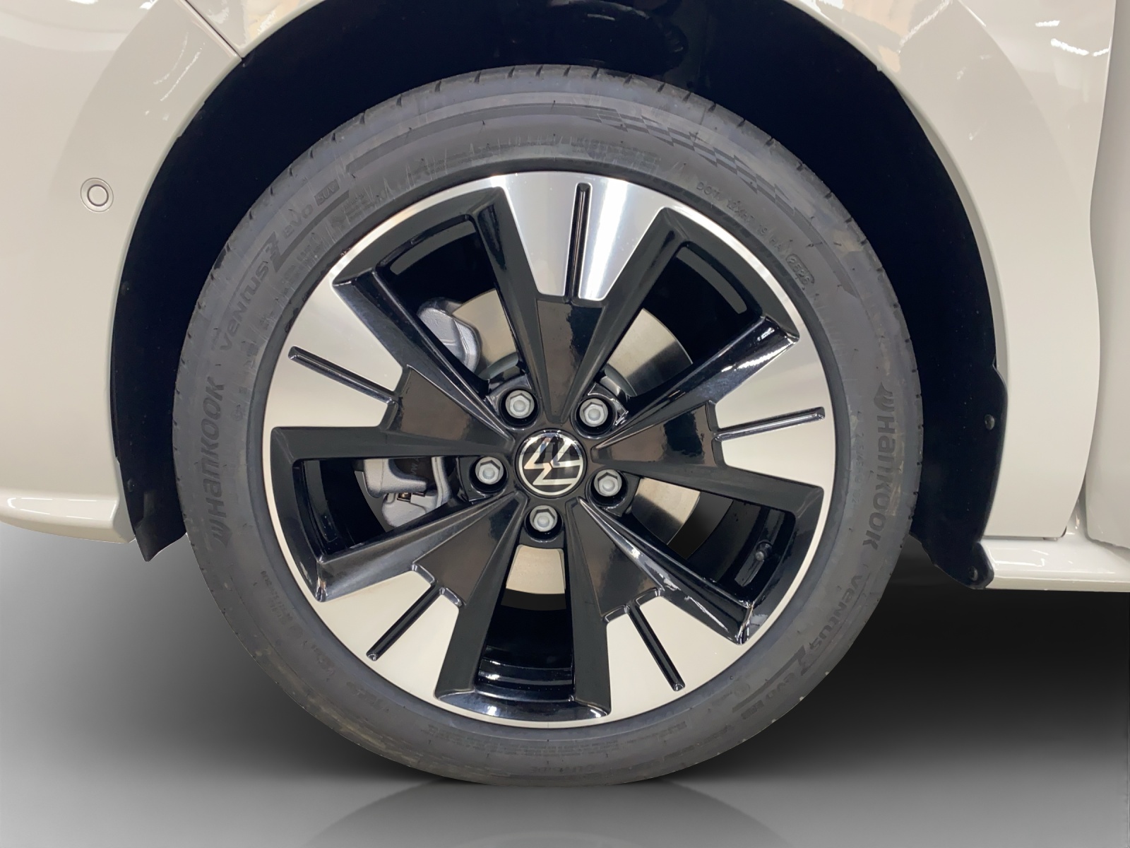 VW California eHybrid Beach Ocean 4Motion-image-15