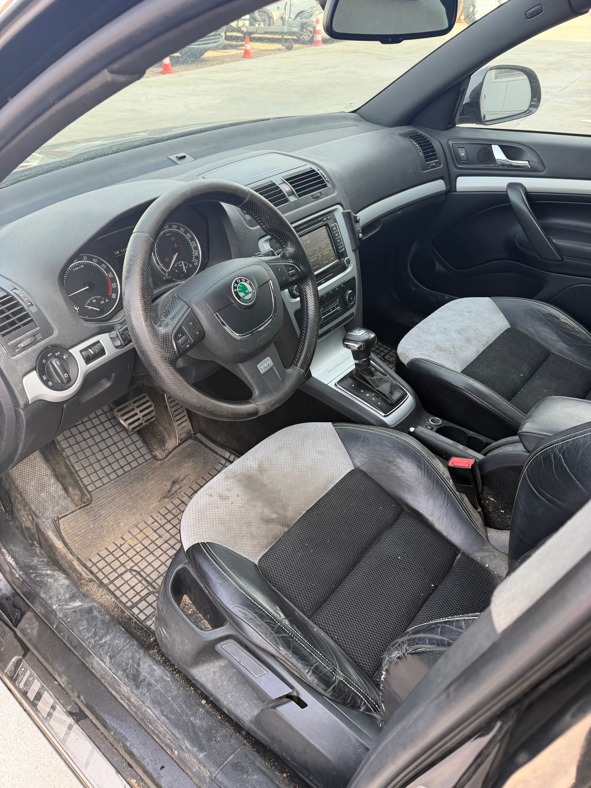 SKODA Octavia 2.0 TDI RS DSG-image-7