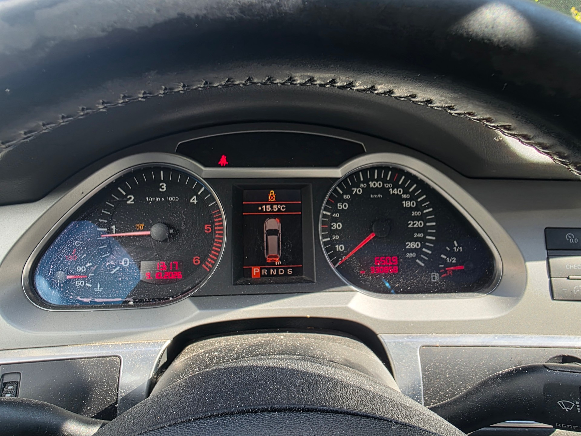 AUDI A6 allroad 3.0 TDI quattro-image-2
