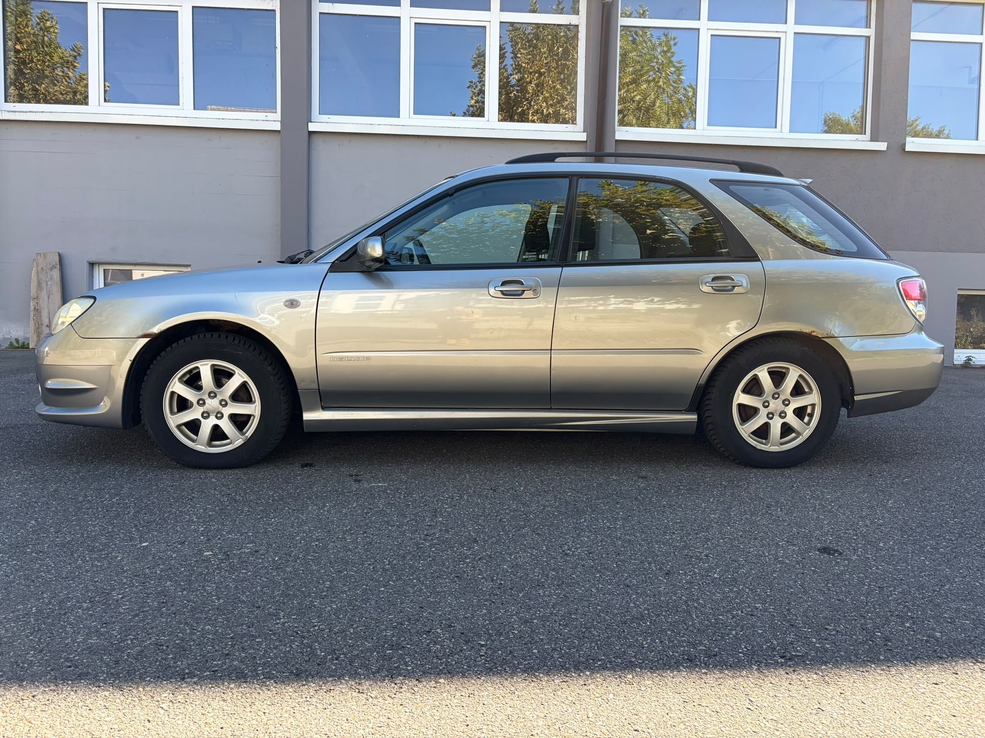 SUBARU Impreza 1.5R Swiss De Luxe Automatic-image-12
