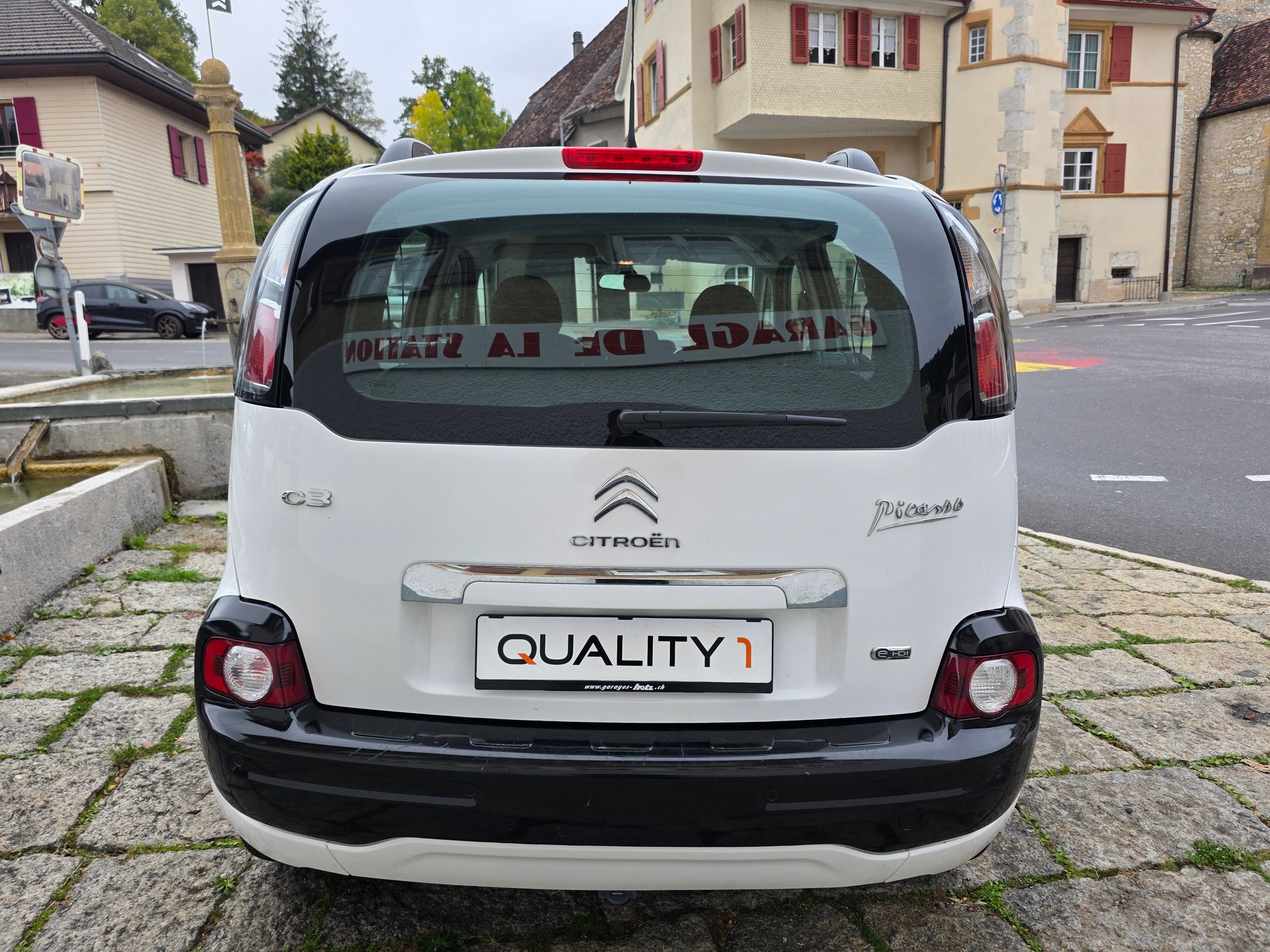 CITROEN C3 Picasso 1.6 HDi Séduction EGS6-image-4