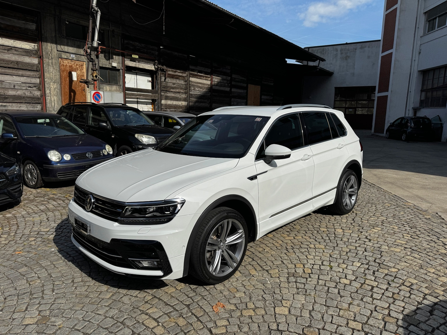 Car photo
