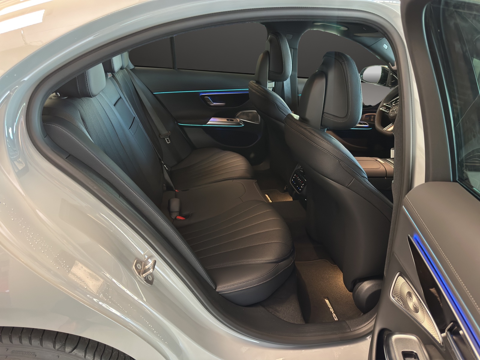 MERCEDES-BENZ E 450 d 4Matic 9G-Tronic-image-11