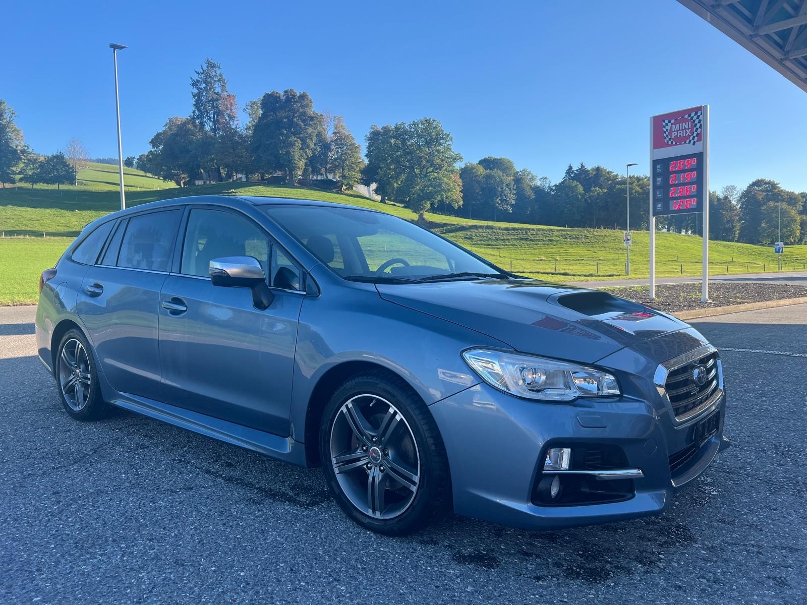 SUBARU Levorg 1.6DIT Advantage AWD Lineartronic-image-2