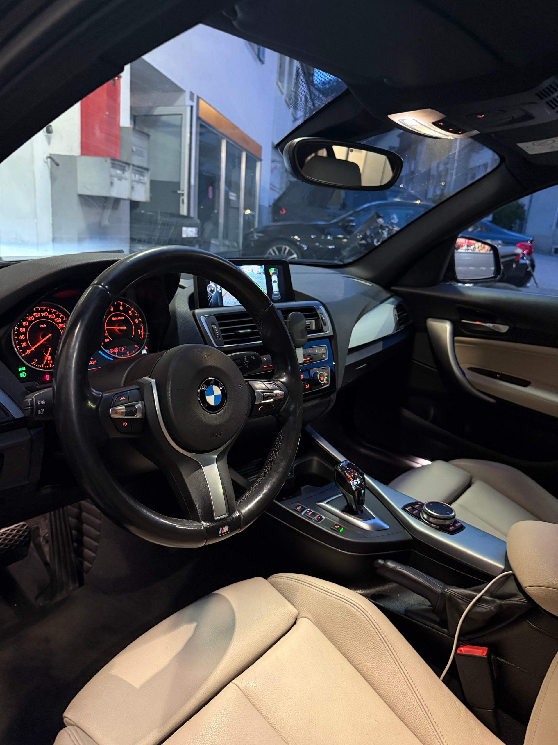 BMW 120i M Sport Steptronic-image-3