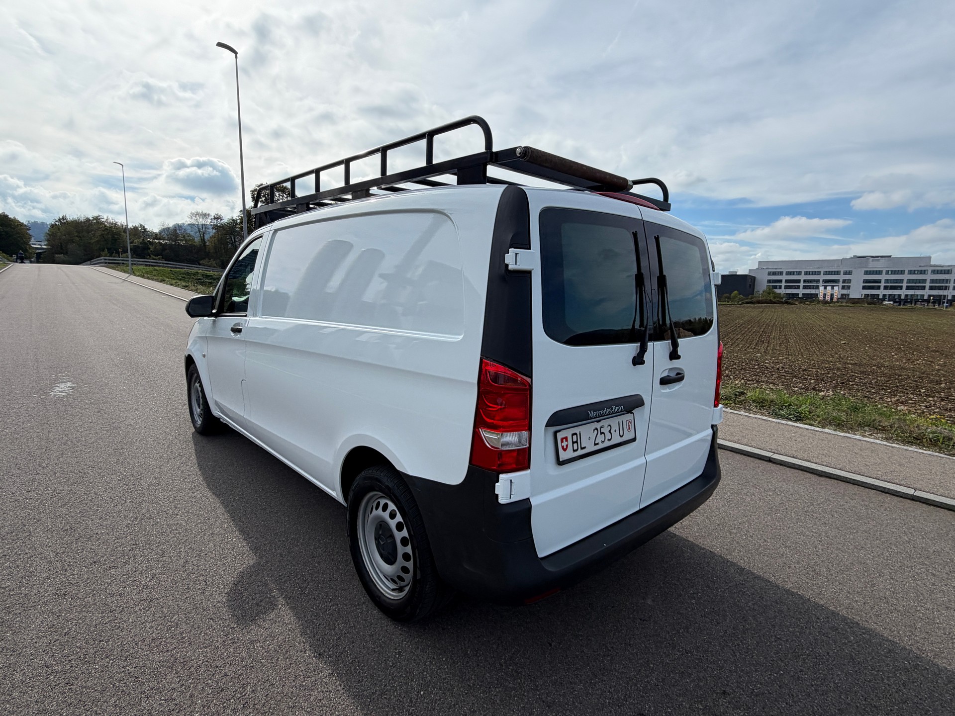 MERCEDES-BENZ 116 CDI Base 3 Sitze 163 PS (120 kW)-image-7