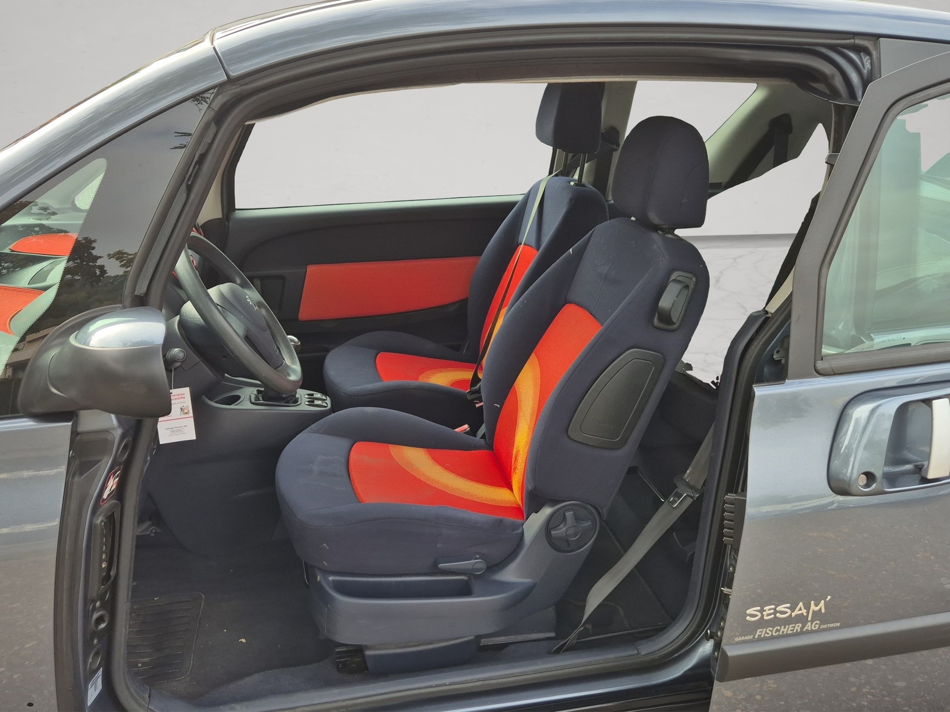 PEUGEOT 1007 1.4 Trendy Sesam-image-9
