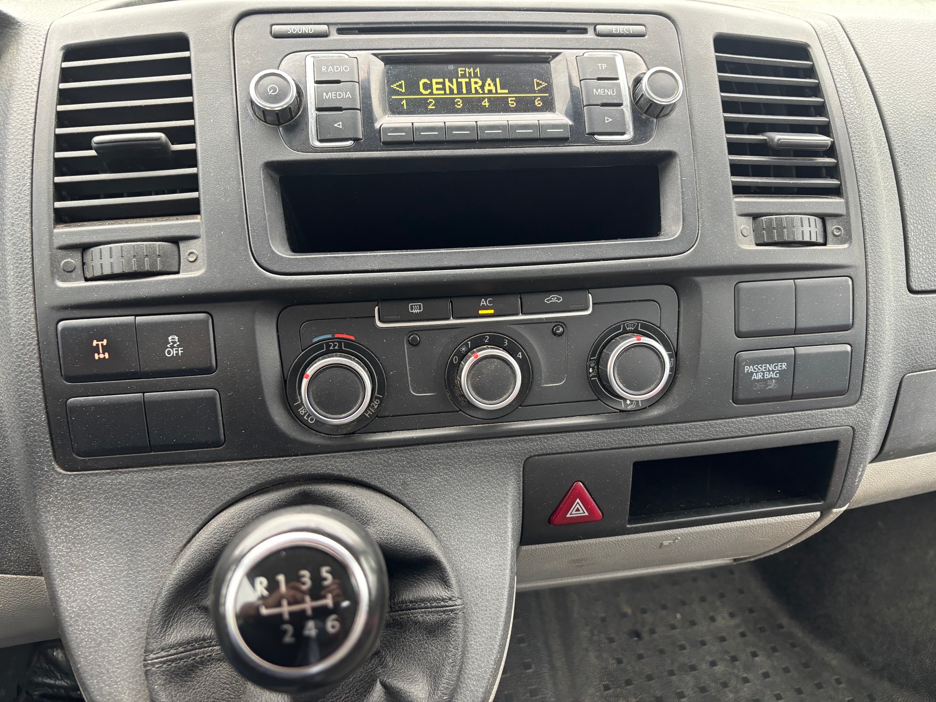 VW T5 2.0 TDI 4Motion-image-7
