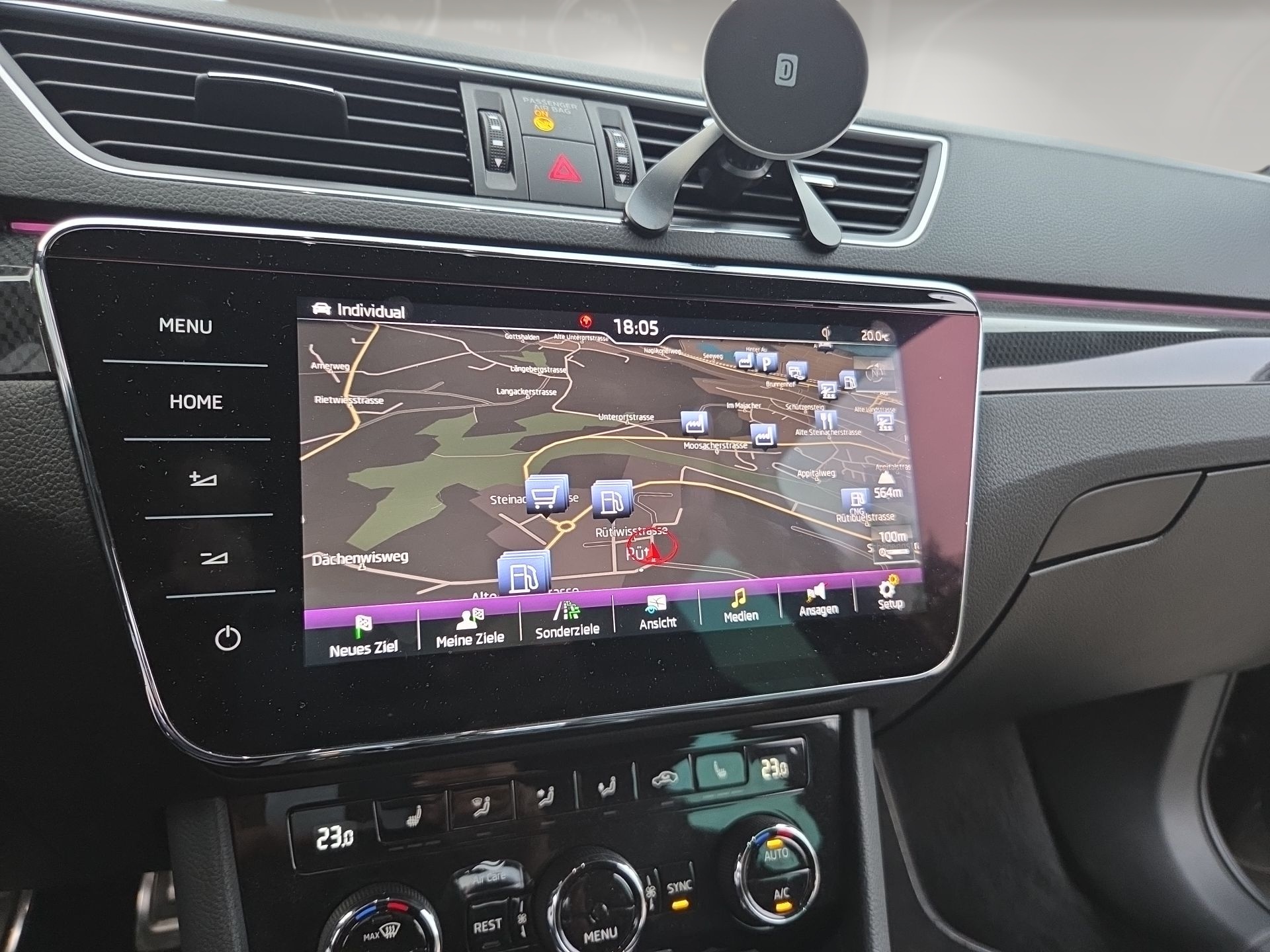 SKODA Superb Combi 2.0 TDi SportLine+ 4x4 DSG-image-8