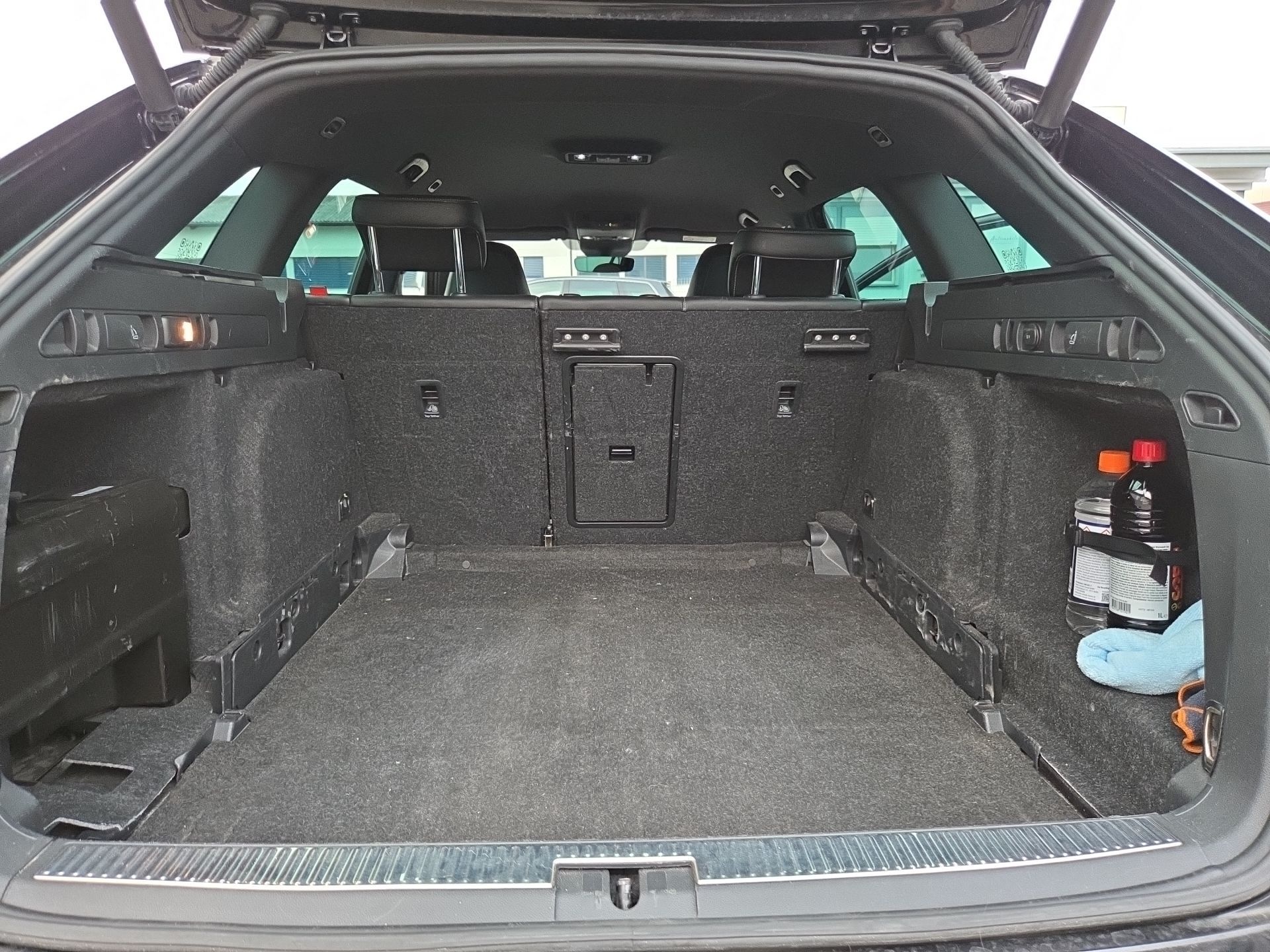 SKODA Superb Combi 2.0 TDi SportLine+ 4x4 DSG-image-10
