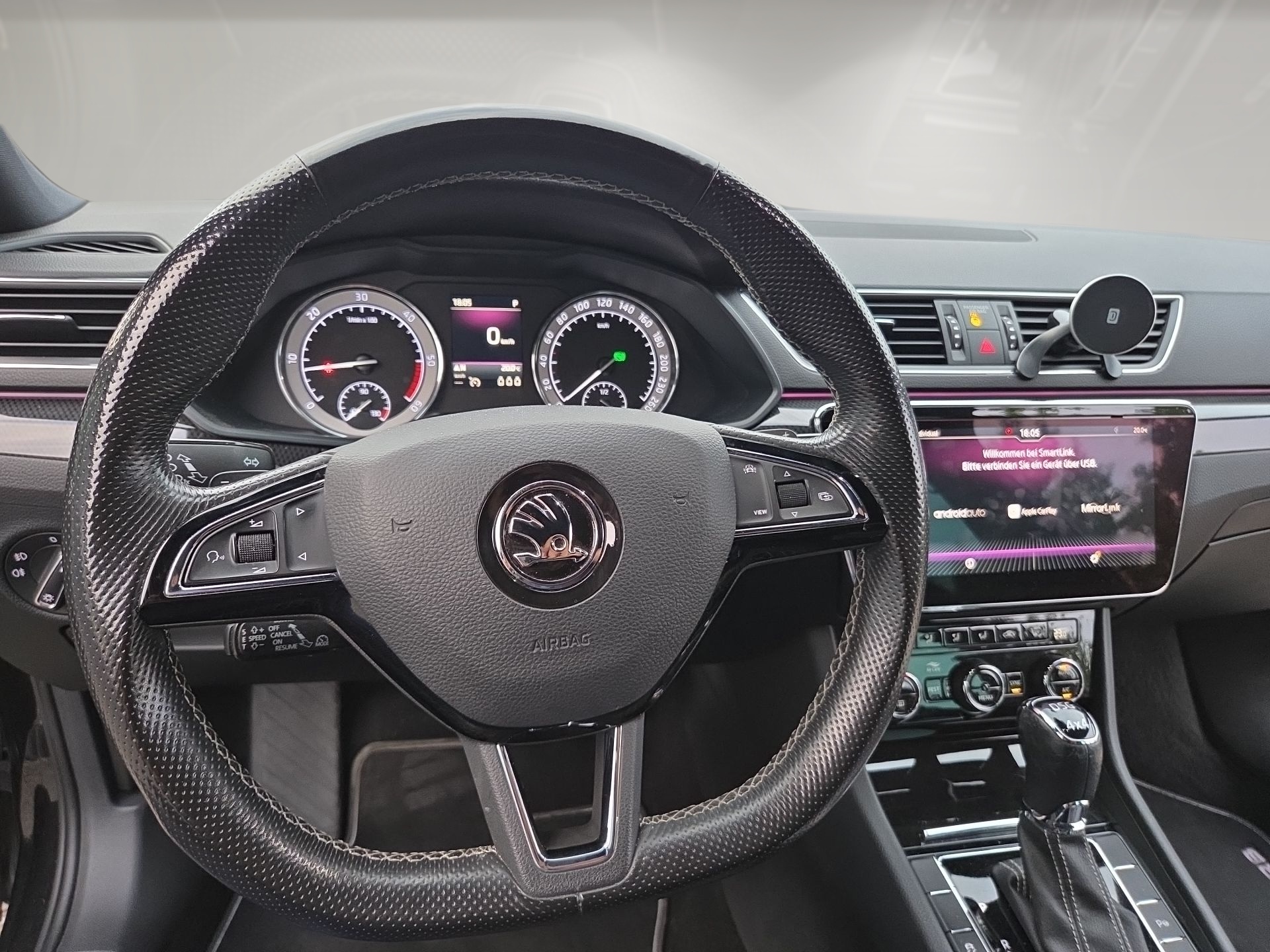 SKODA Superb Combi 2.0 TDi SportLine+ 4x4 DSG-image-5