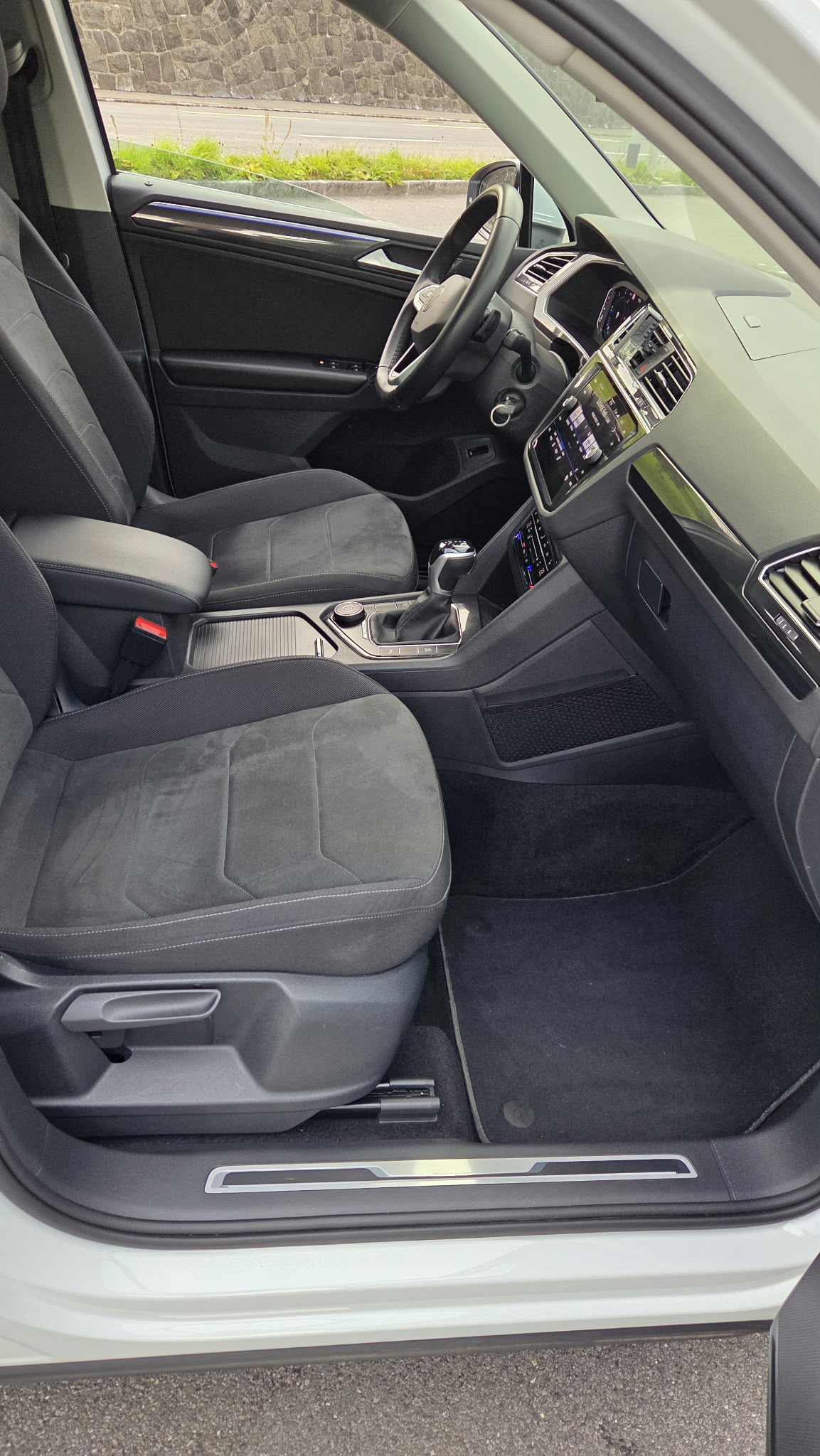 VW 2.0 TDI SCR Elegance DSG-image-4