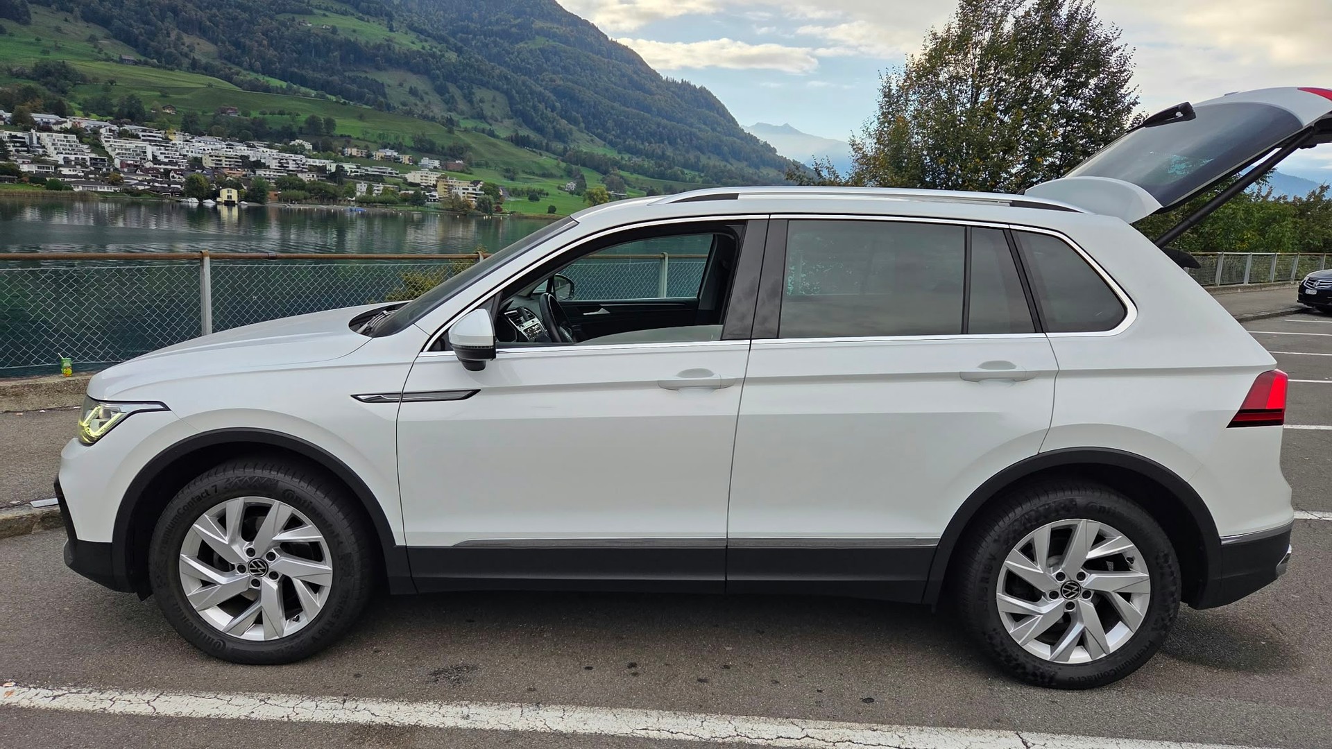 VW 2.0 TDI SCR Elegance DSG-image-2
