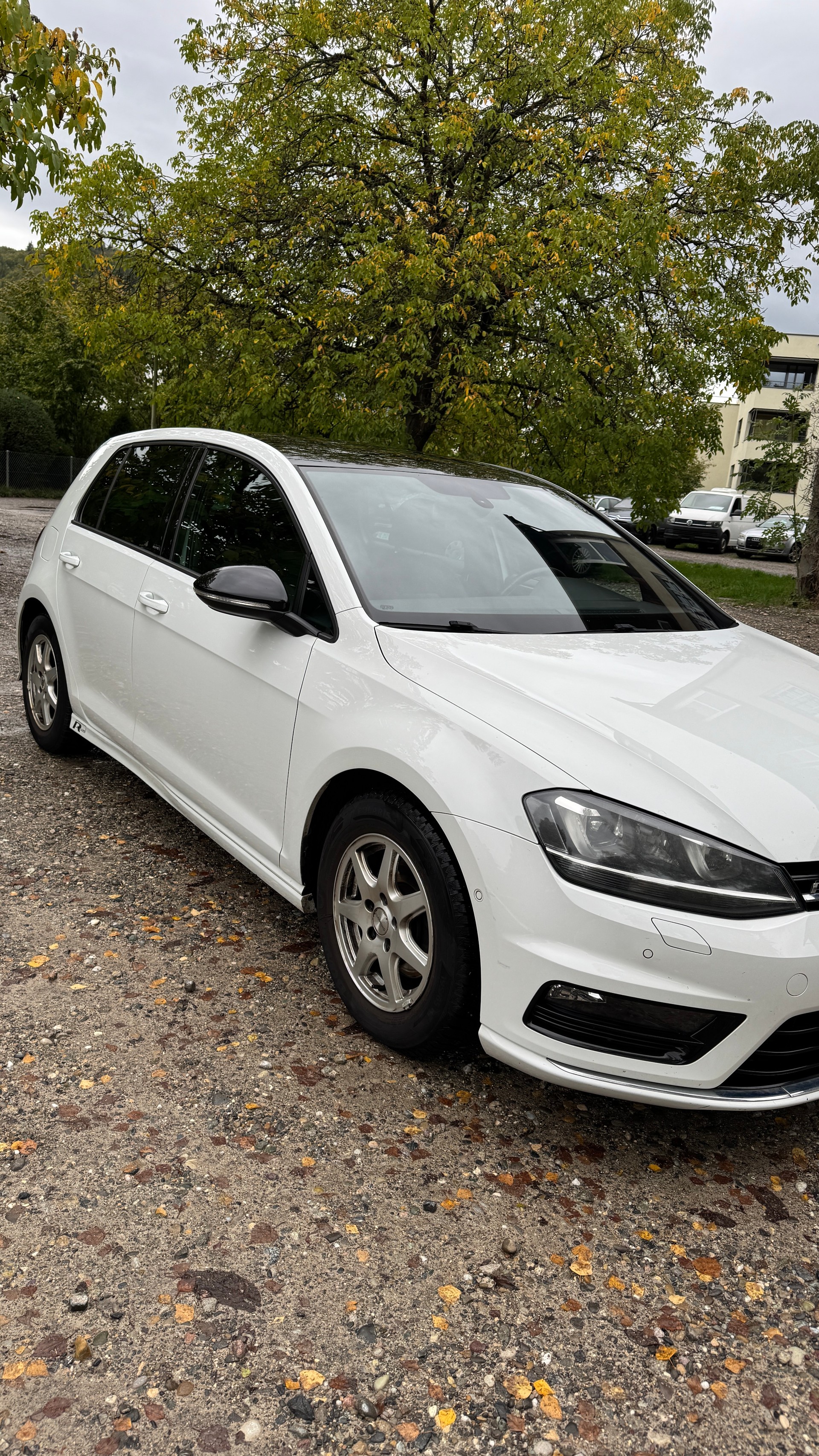 VW Golf 1.4 TSI Lounge RLine-image-4
