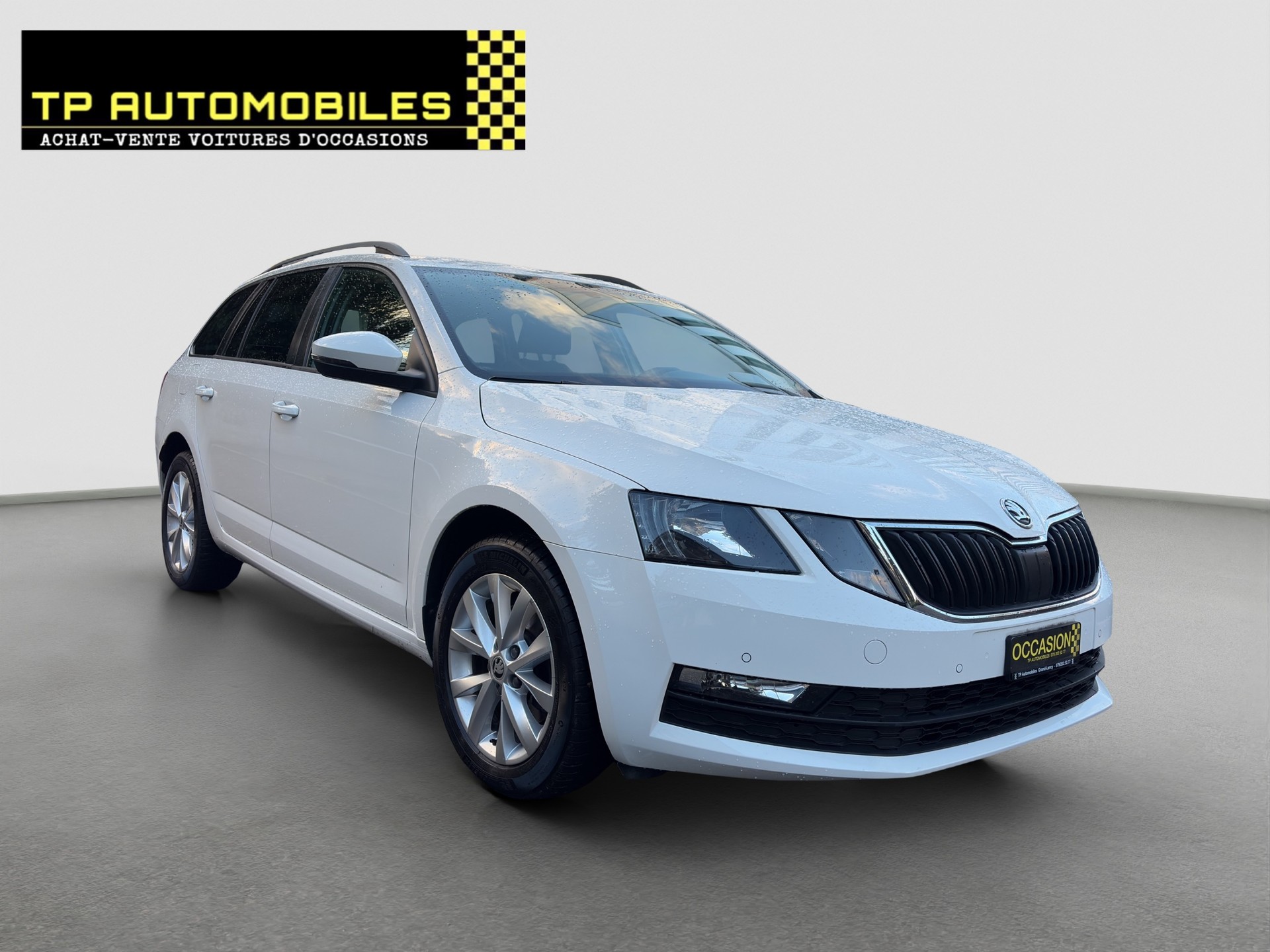 SKODA Octavia Combi 2.0 TDI Ambition 4x4-image-2