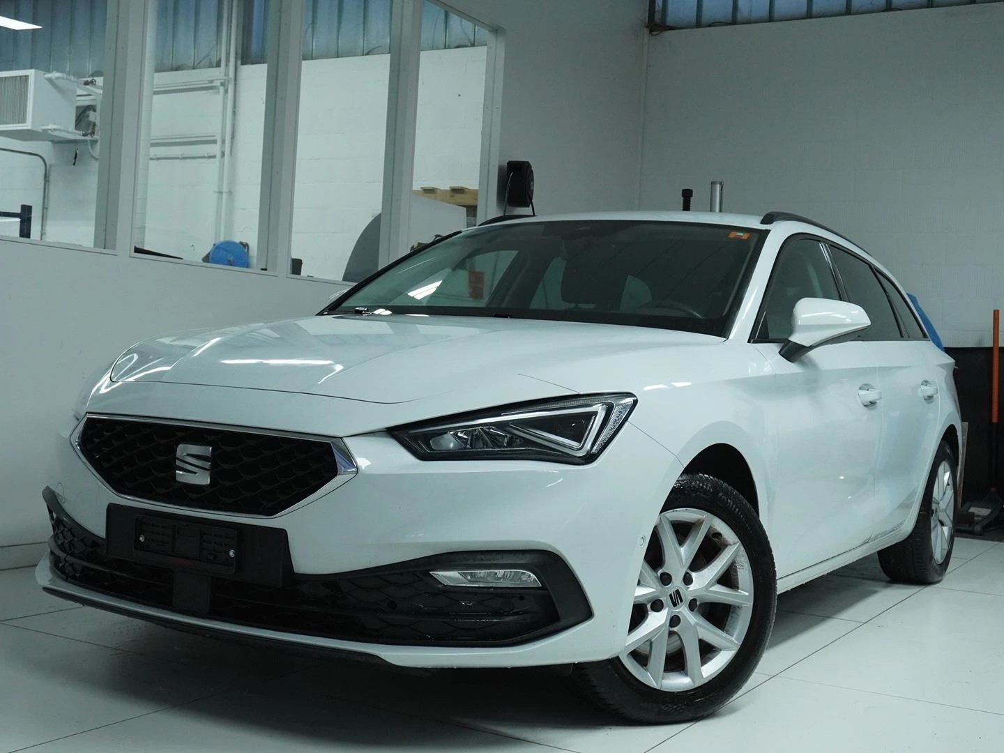 SEAT Leon ST 2.0 TDI EVO DSG Style-image-0