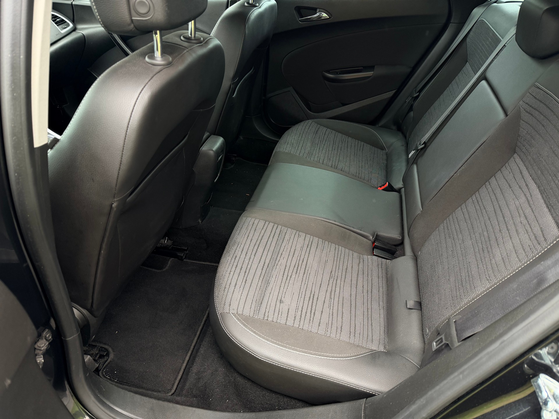 OPEL Astra SportsTourer 1.6 CDTi ecoFLEX Drive-image-5