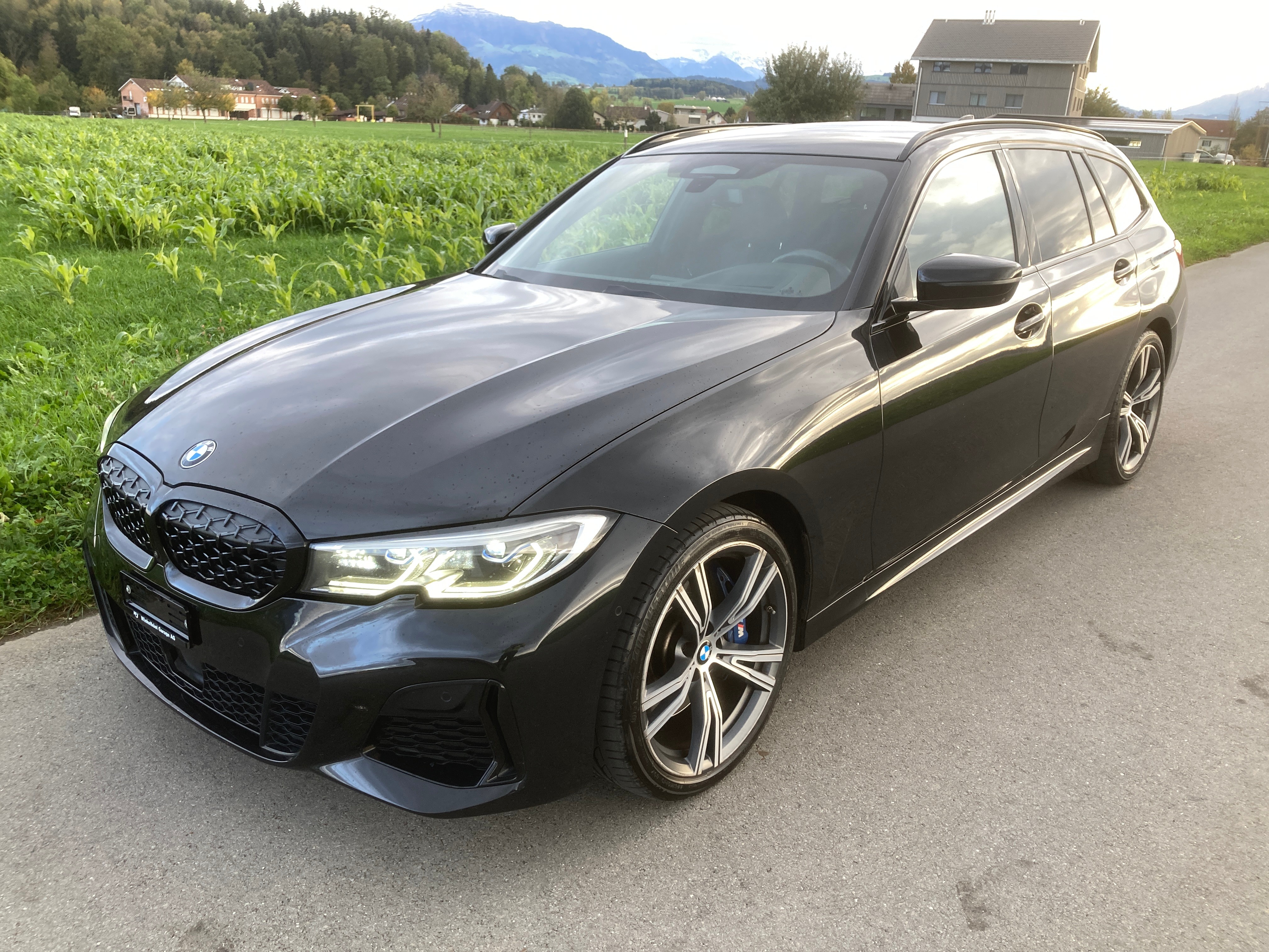 Car photo