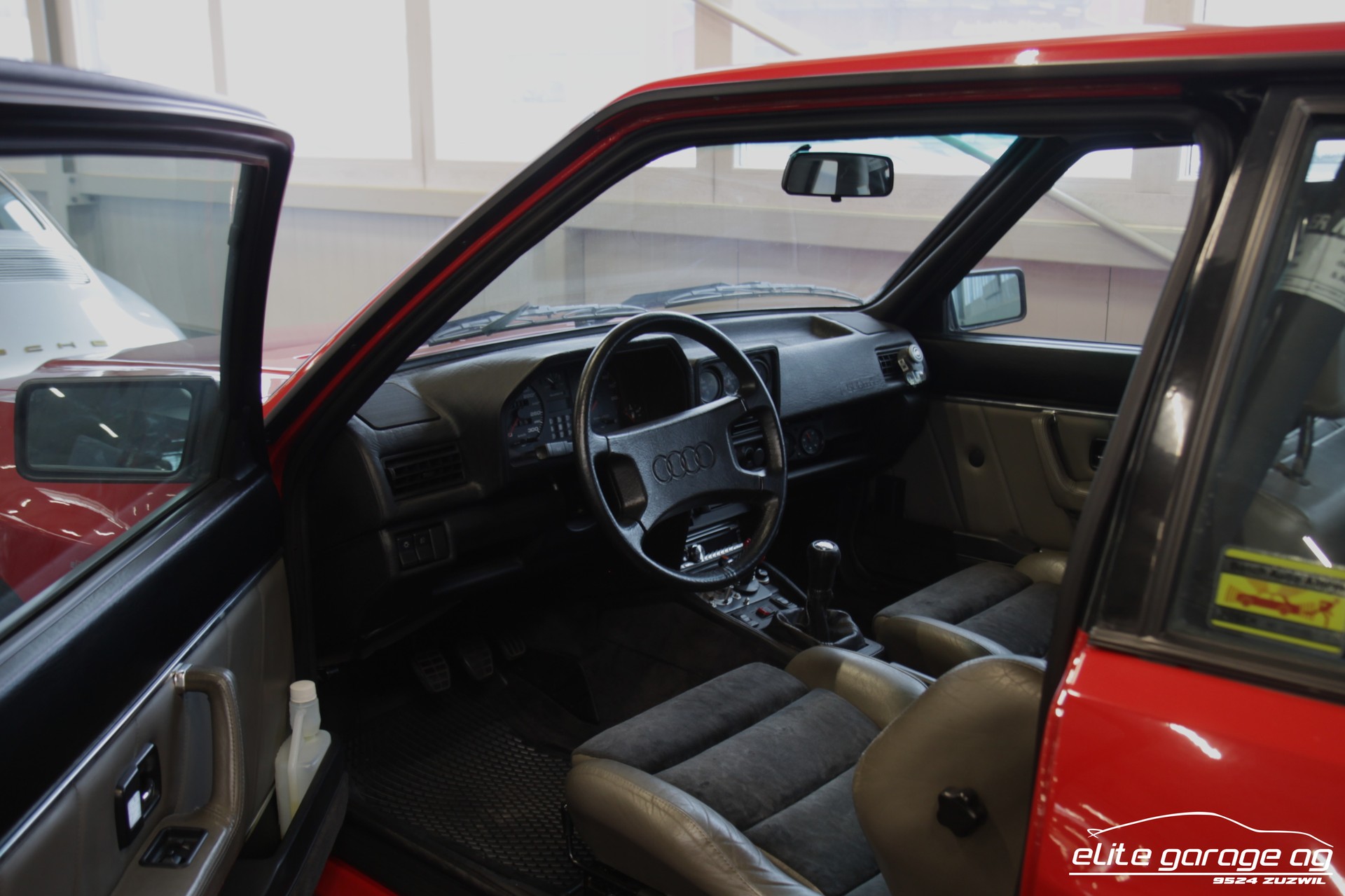AUDI Sport quattro-image-11