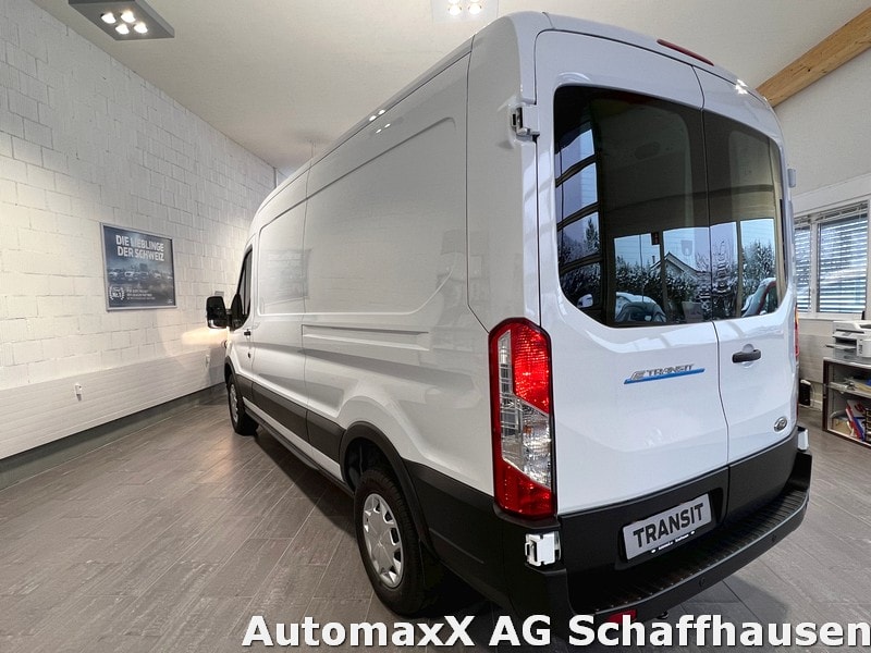 FORD E-Transit Van 350 L3H2 67kWh Trend-image-4