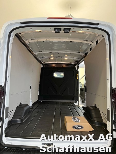 FORD E-Transit Van 350 L3H2 67kWh Trend-image-6