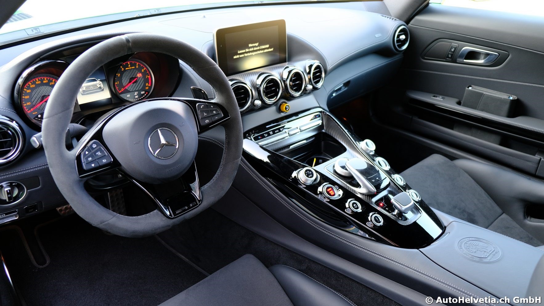 MERCEDES-BENZ AMG GT R Speedshift DCT-image-9