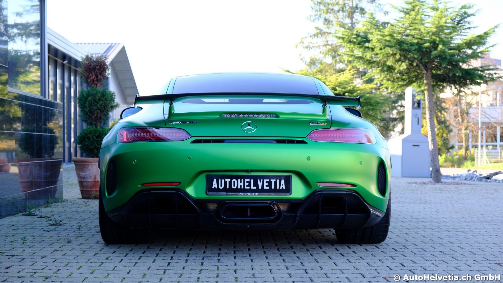 MERCEDES-BENZ AMG GT R Speedshift DCT-image-6