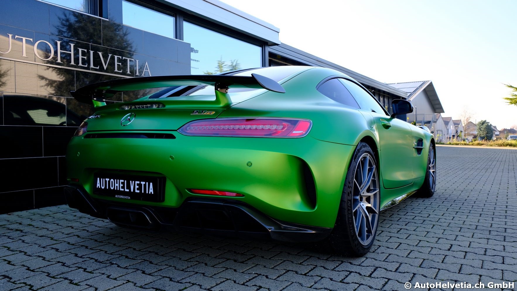 MERCEDES-BENZ AMG GT R Speedshift DCT-image-5