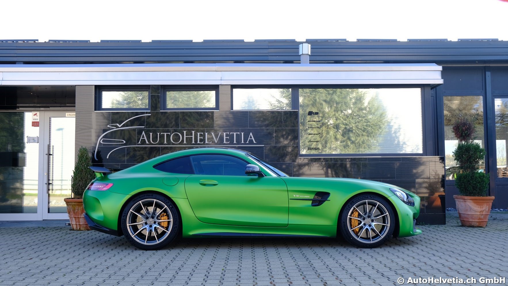 MERCEDES-BENZ AMG GT R Speedshift DCT-image-3