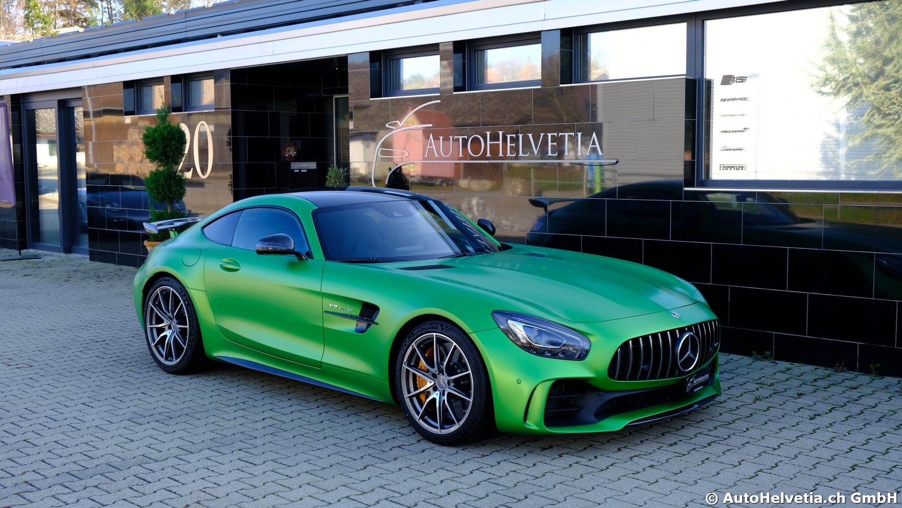 MERCEDES-BENZ AMG GT R Speedshift DCT-image-14