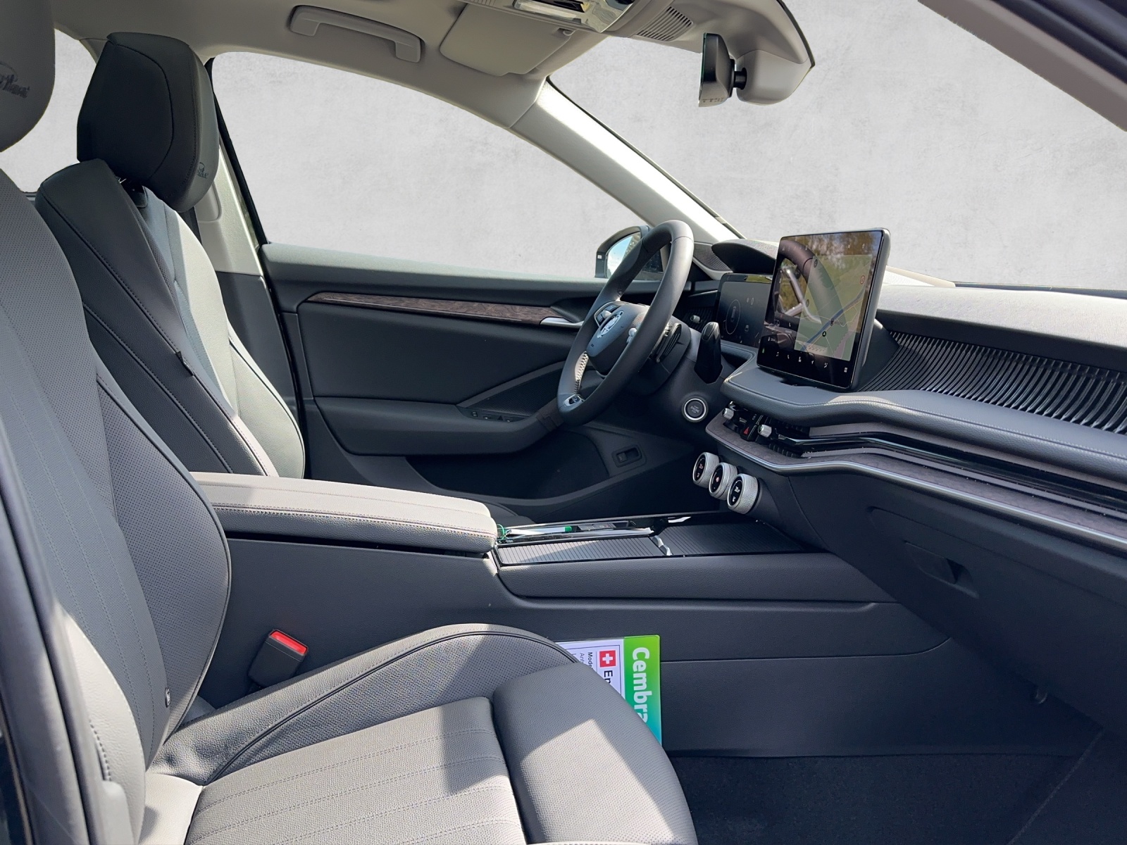 SKODA Superb Combi 2.0 TDi L&K 4x4 DSG-image-9