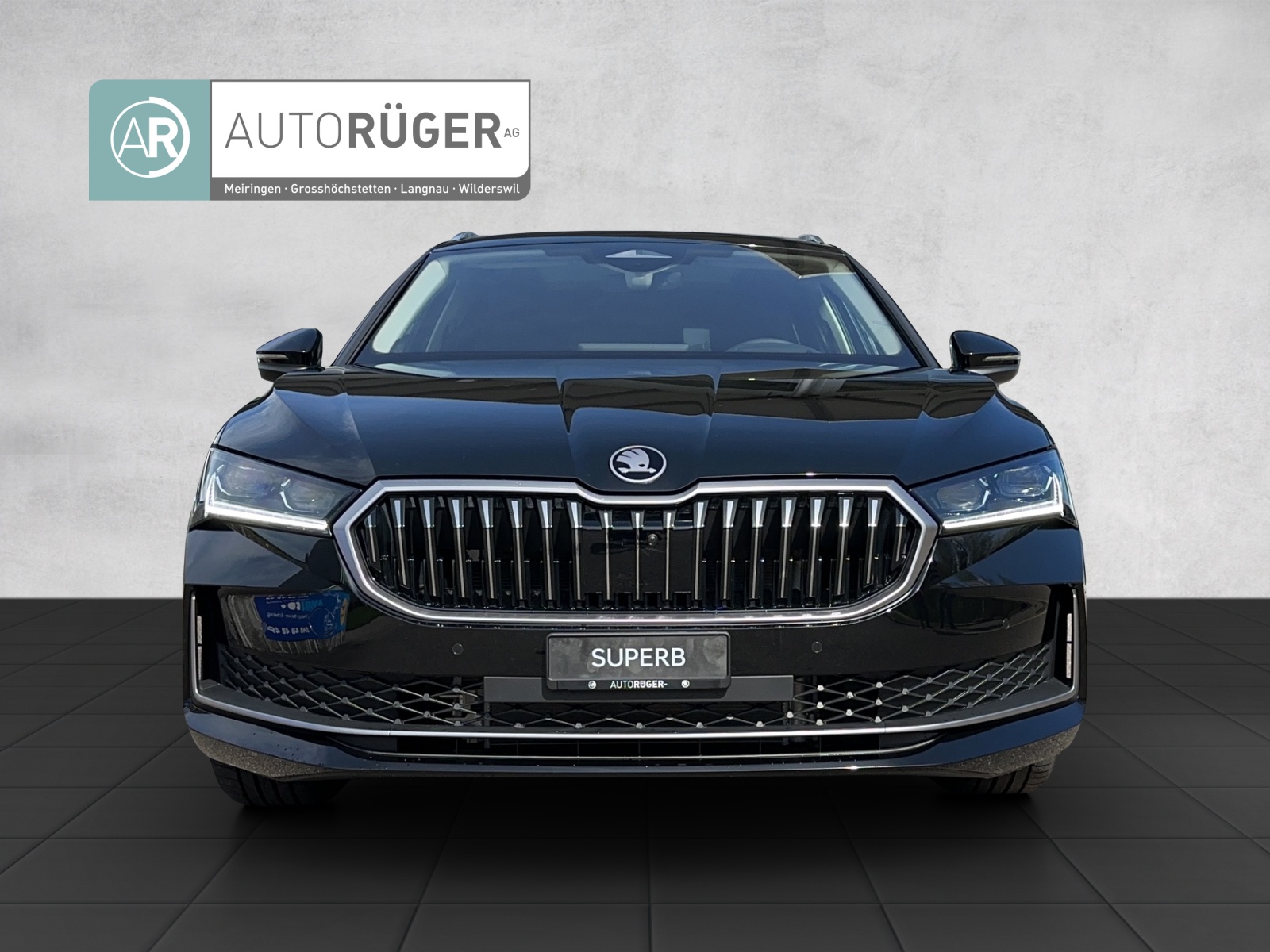 SKODA Superb Combi 2.0 TDi L&K 4x4 DSG-image-1