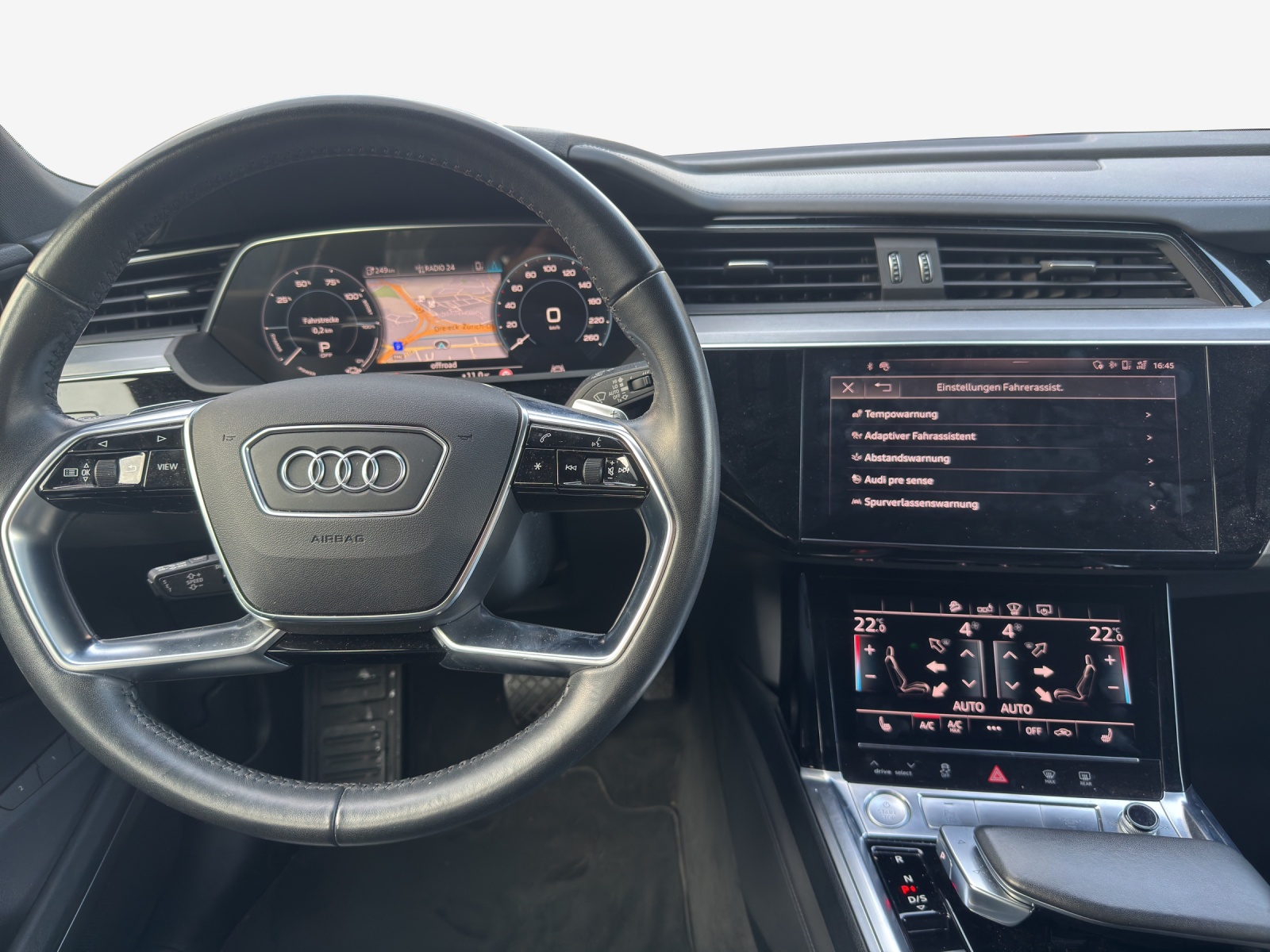 AUDI e-tron 55 Advanced quattro-image-11