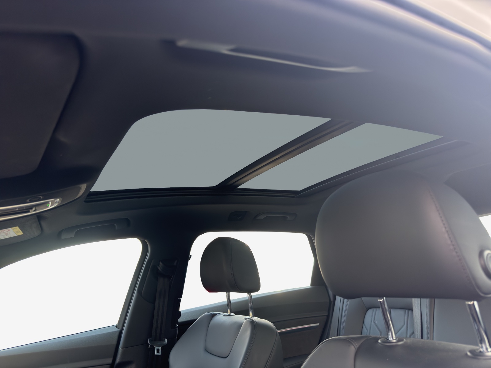 AUDI e-tron 55 Advanced quattro-image-12