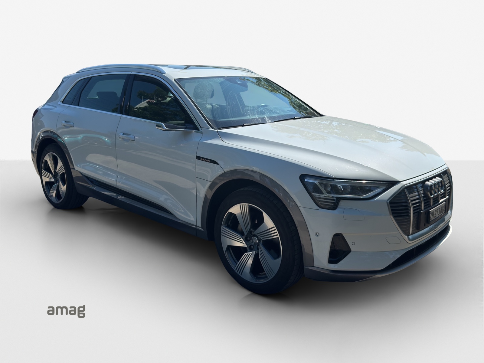 AUDI e-tron 55 Advanced quattro-image-5