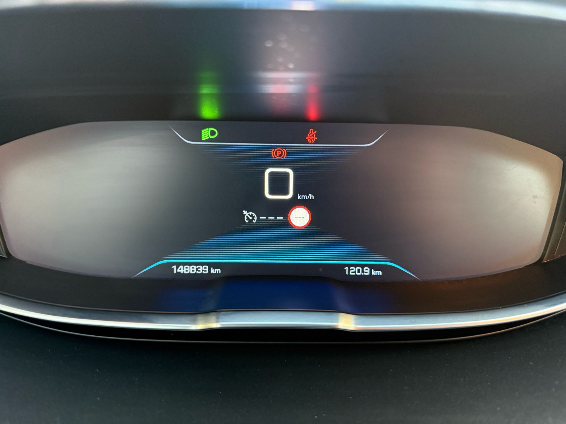 PEUGEOT 3008 1.2 PureTech Access-image-15