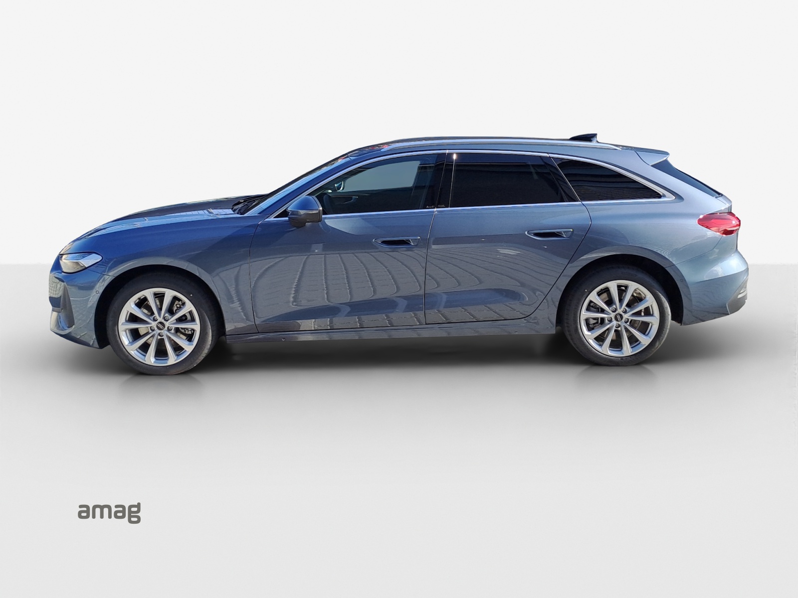 AUDI A5 Avant TDI quattro 150 kW Attraction S tronic-image-1