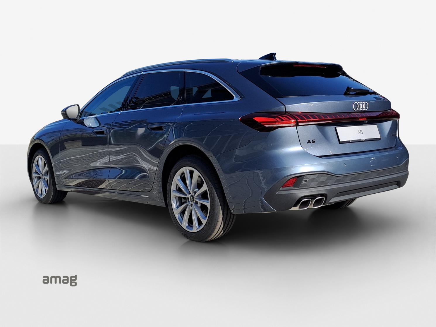 AUDI A5 Avant TDI quattro 150 kW Attraction S tronic-image-2