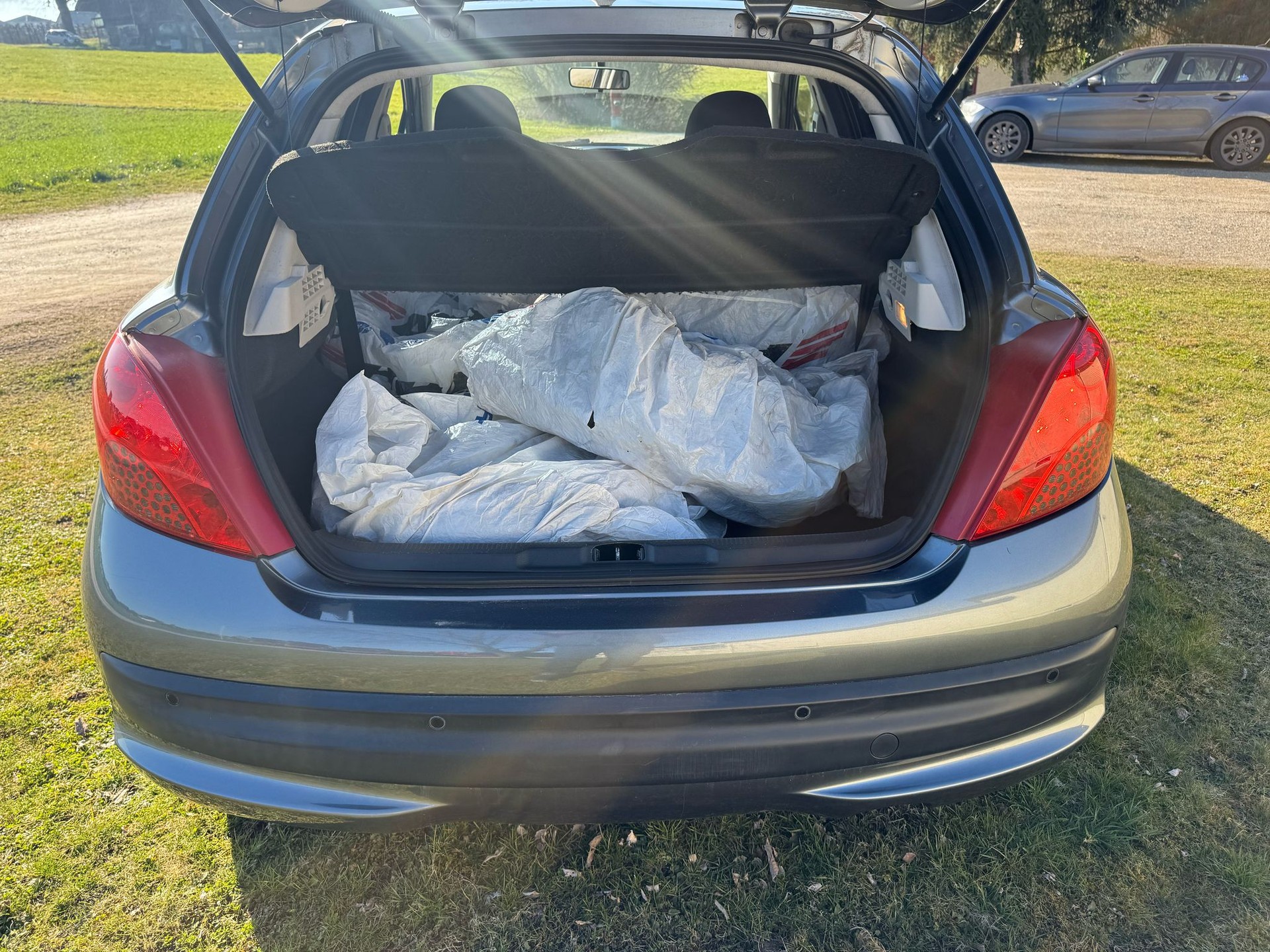 PEUGEOT 207 1.6 16V XS-image-9