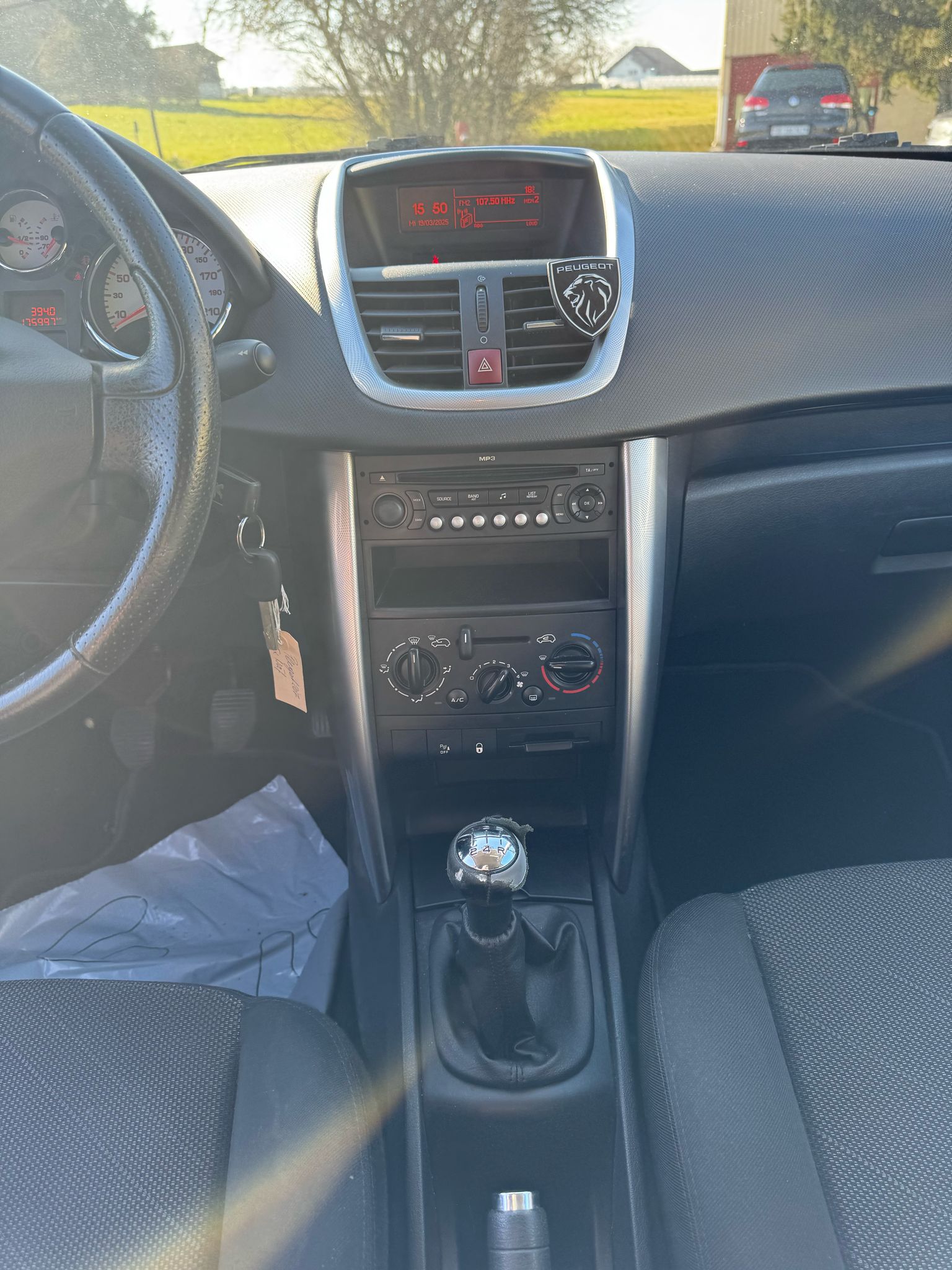 PEUGEOT 207 1.6 16V XS-image-13
