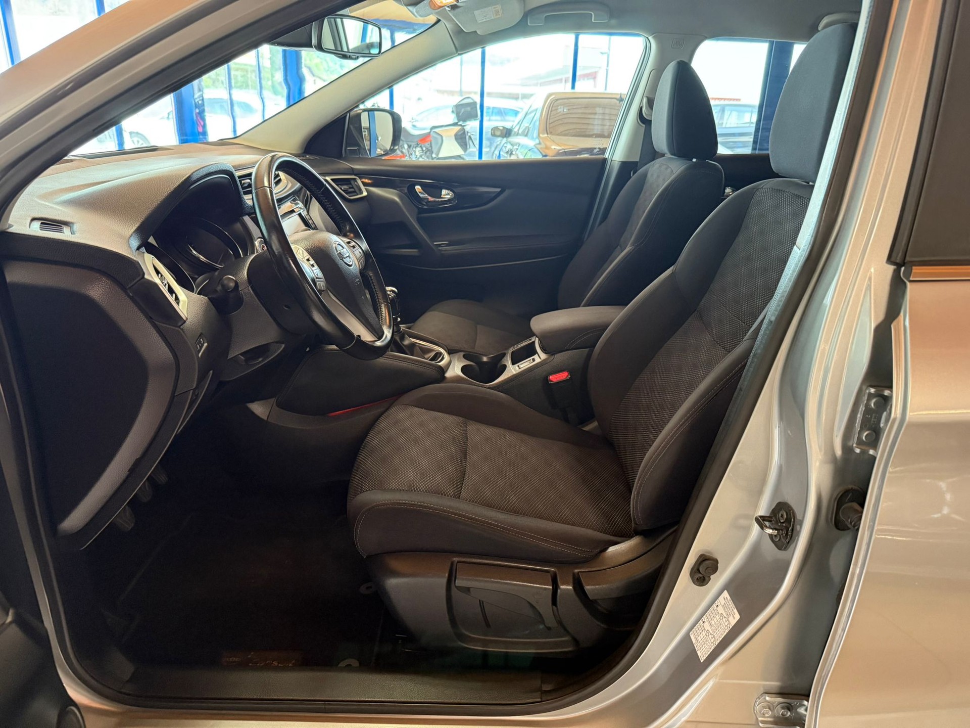 NISSAN Qashqai 1.6 dCi 360 4x4-image-11