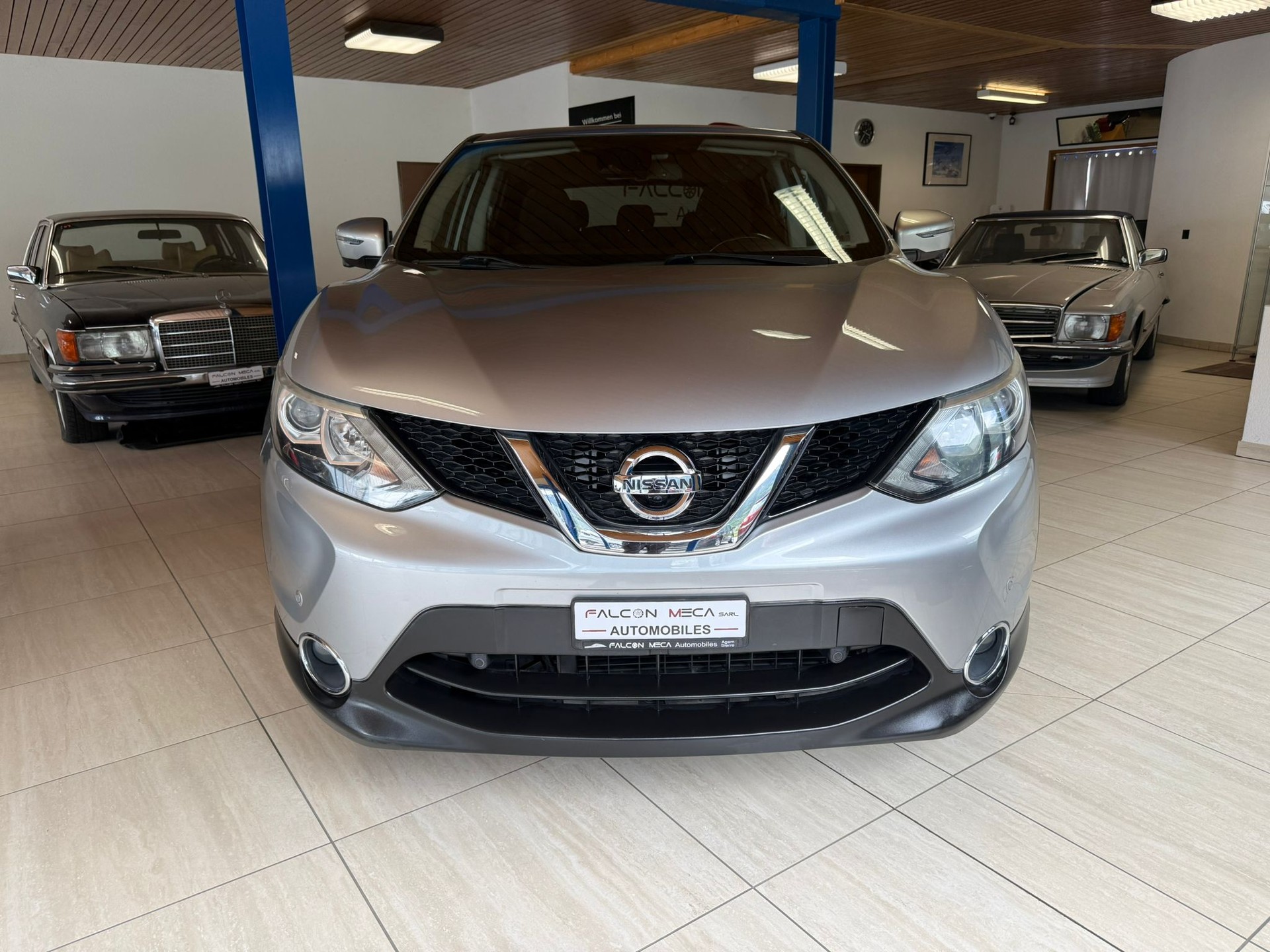 NISSAN Qashqai 1.6 dCi 360 4x4-image-1