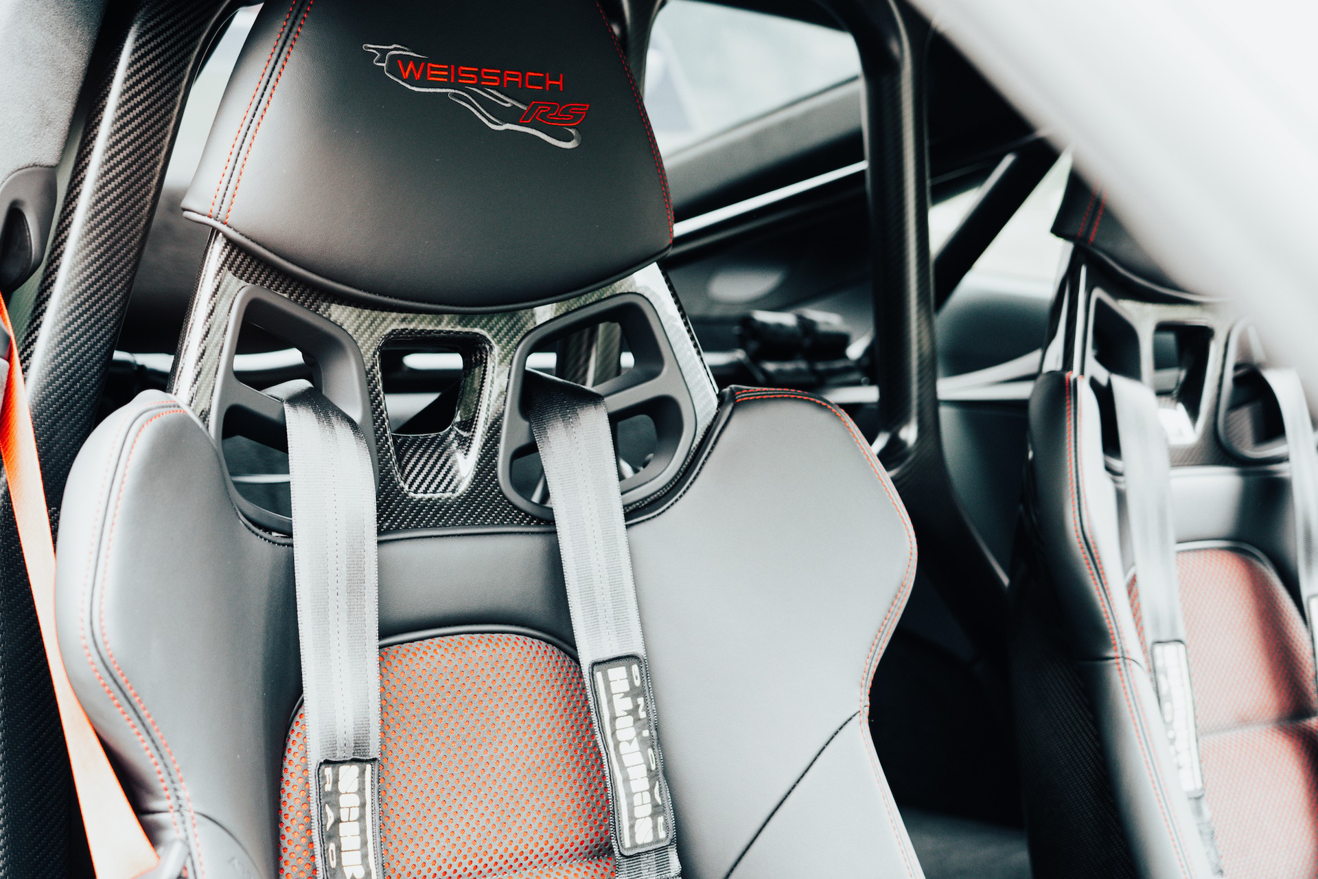 PORSCHE 911 GT3 RS-image-6