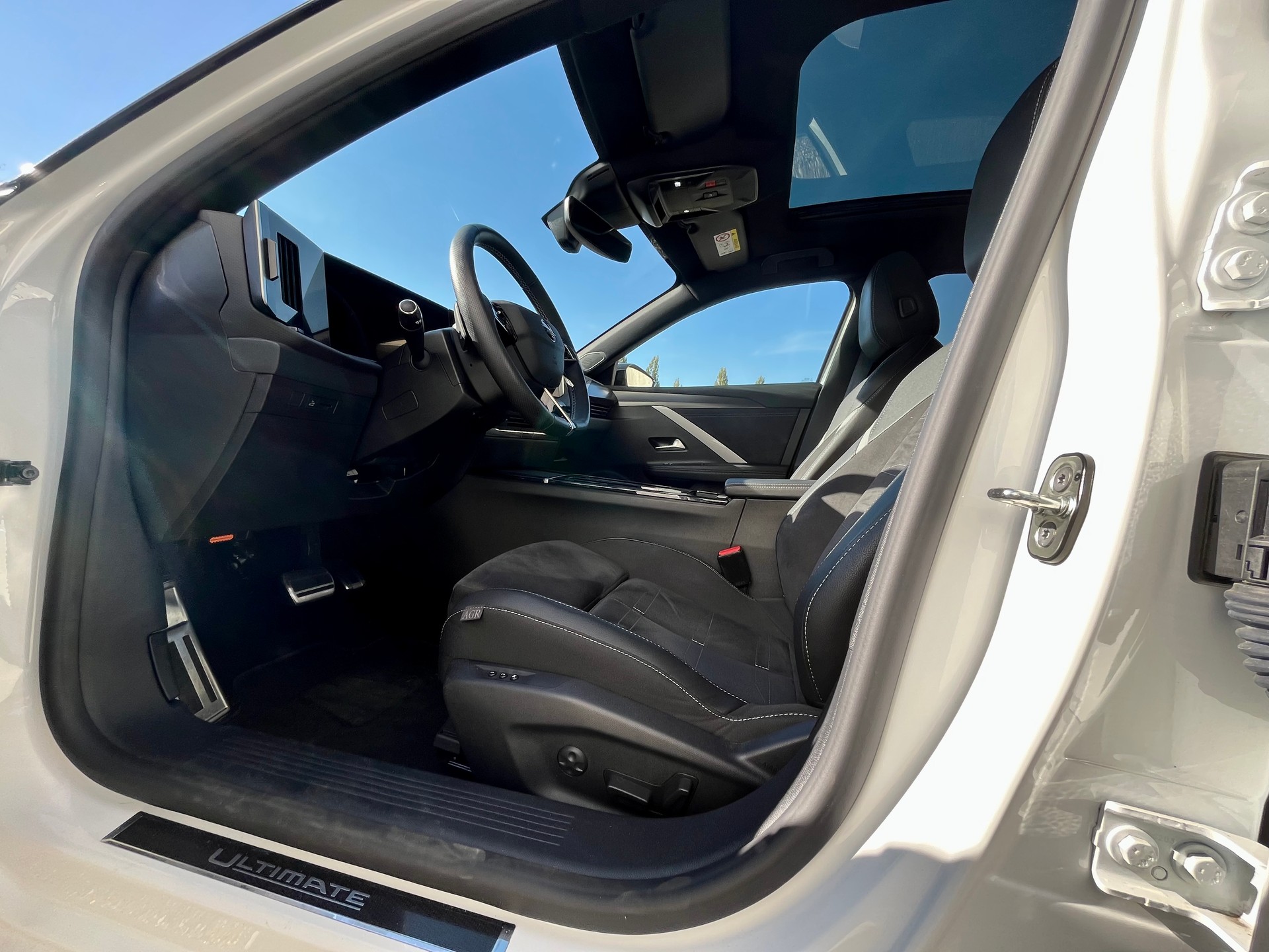 OPEL Astra Sports Tourer 1.2i Turbo Ultimate A-image-4